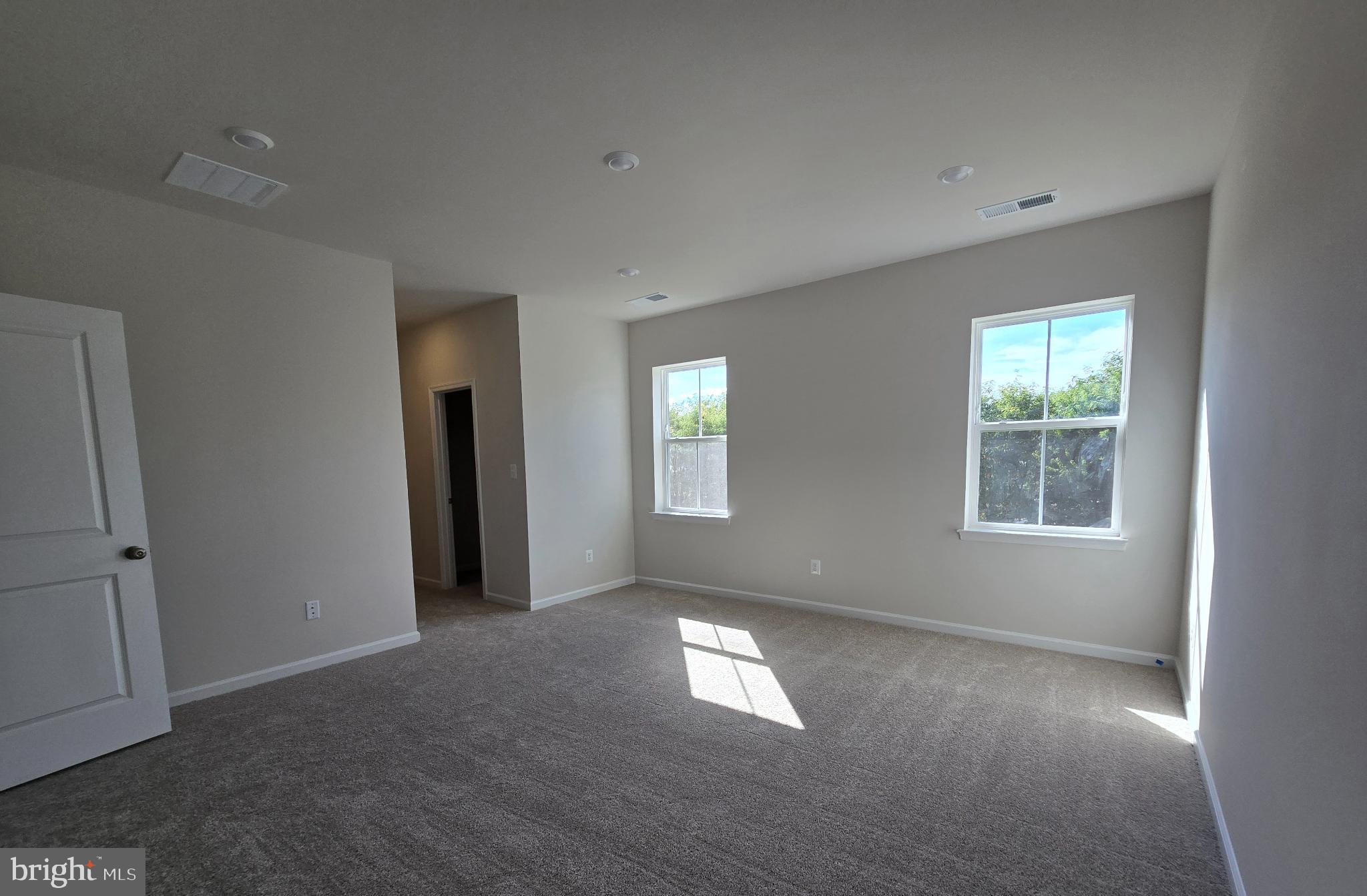 RED CLOVER MEADOWS - Residential Lease