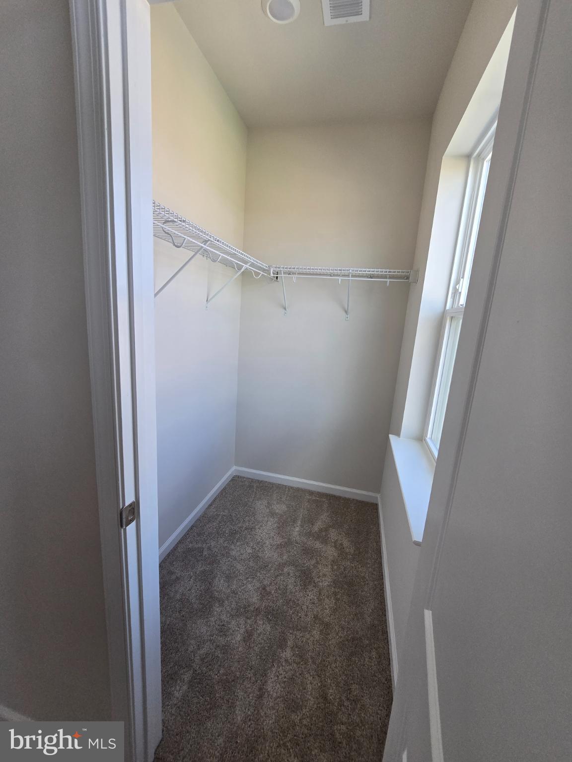 RED CLOVER MEADOWS - Residential Lease