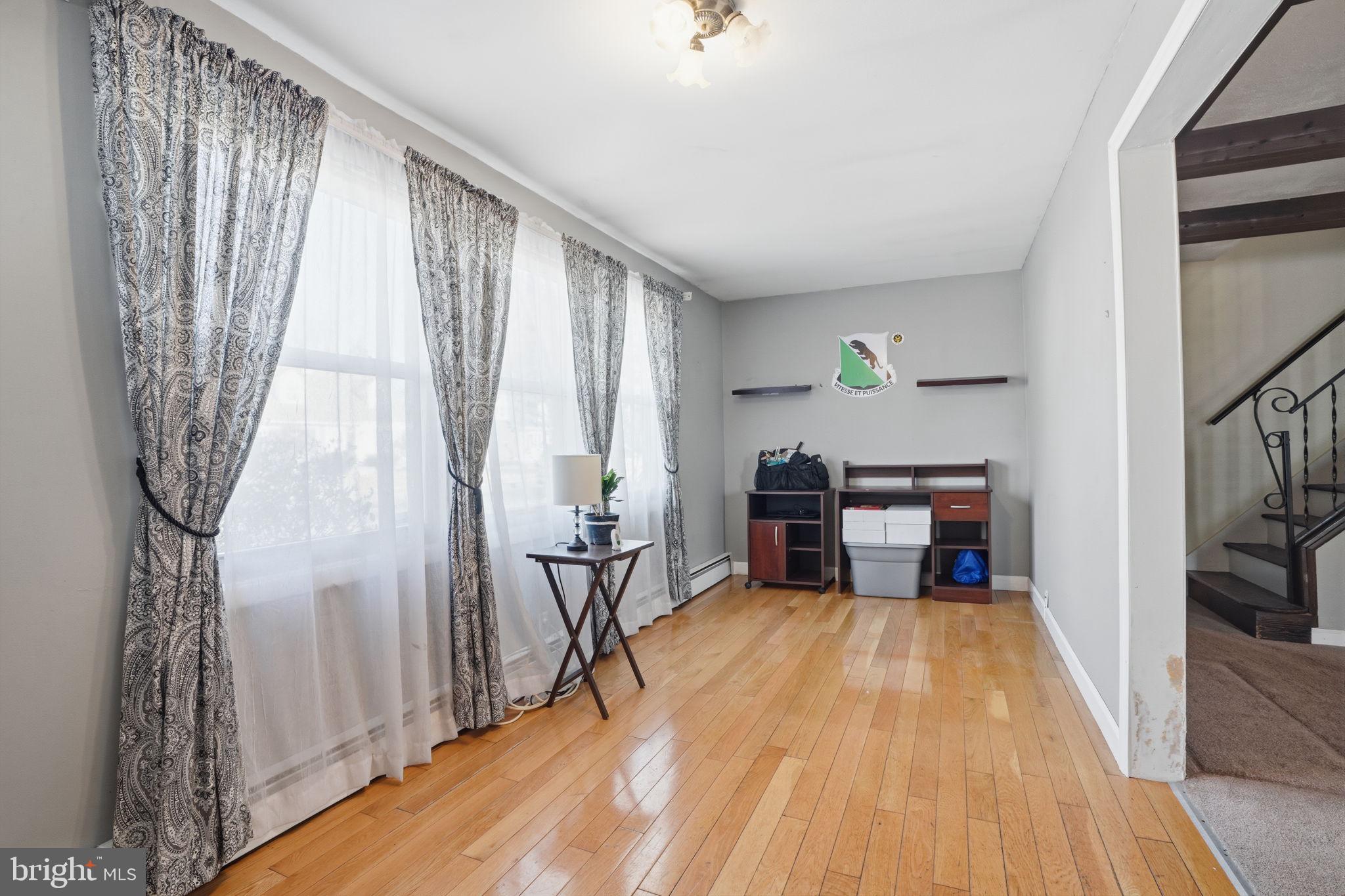 WASHINGTON HGTS - Residential