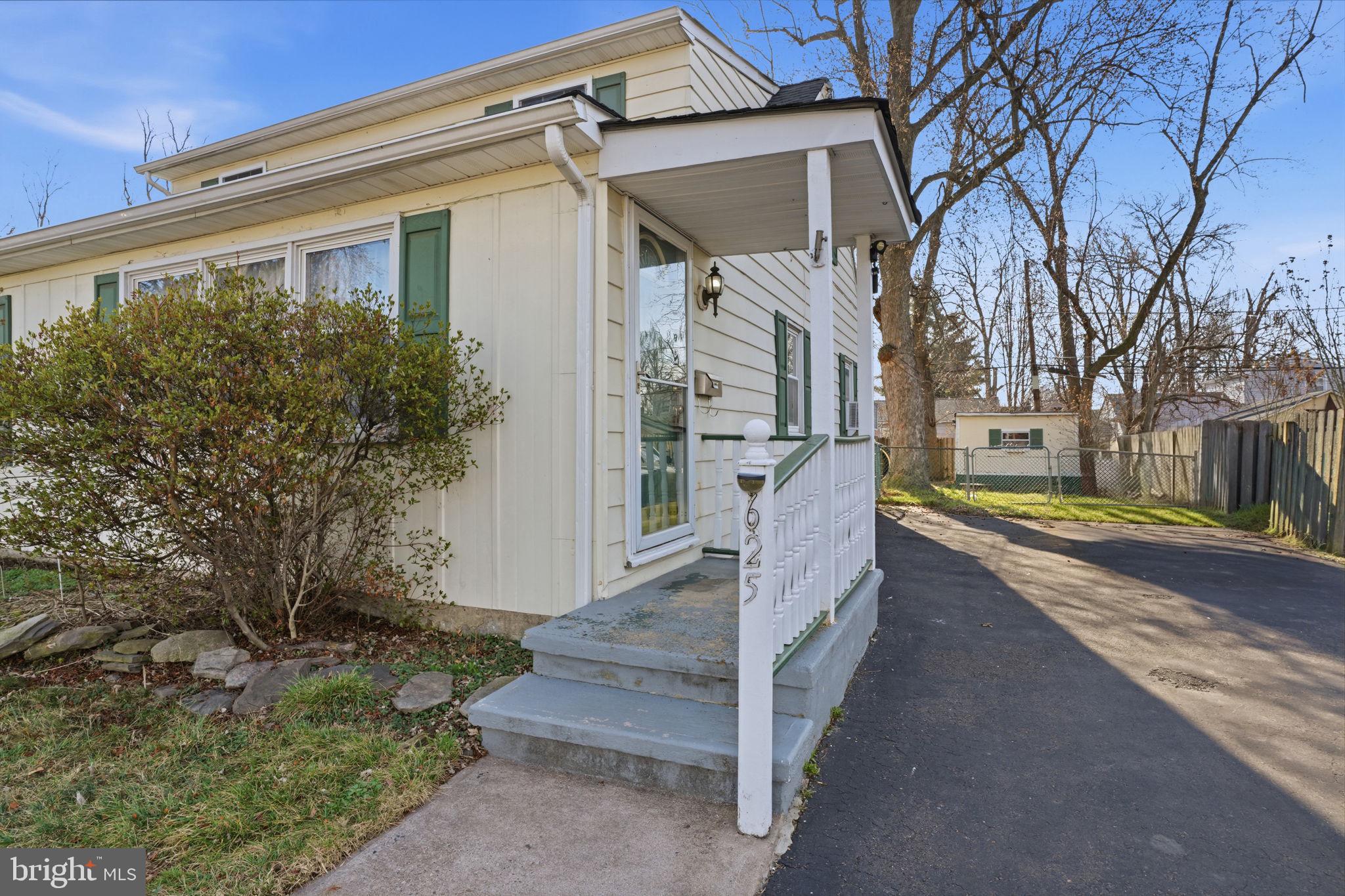 WASHINGTON HGTS - Residential