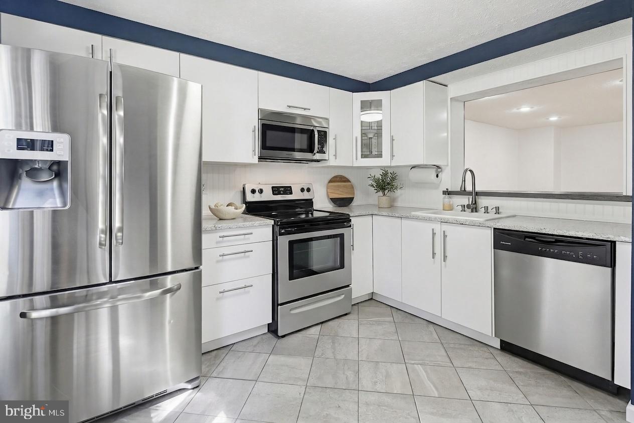 GLEN OAKS - Residential