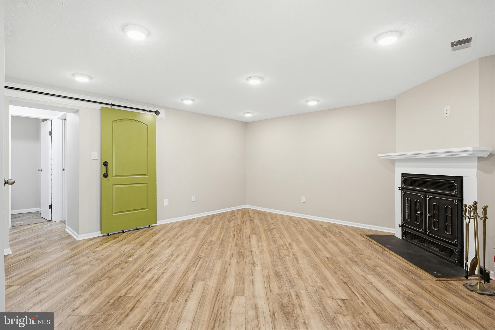 GLEN OAKS - Residential