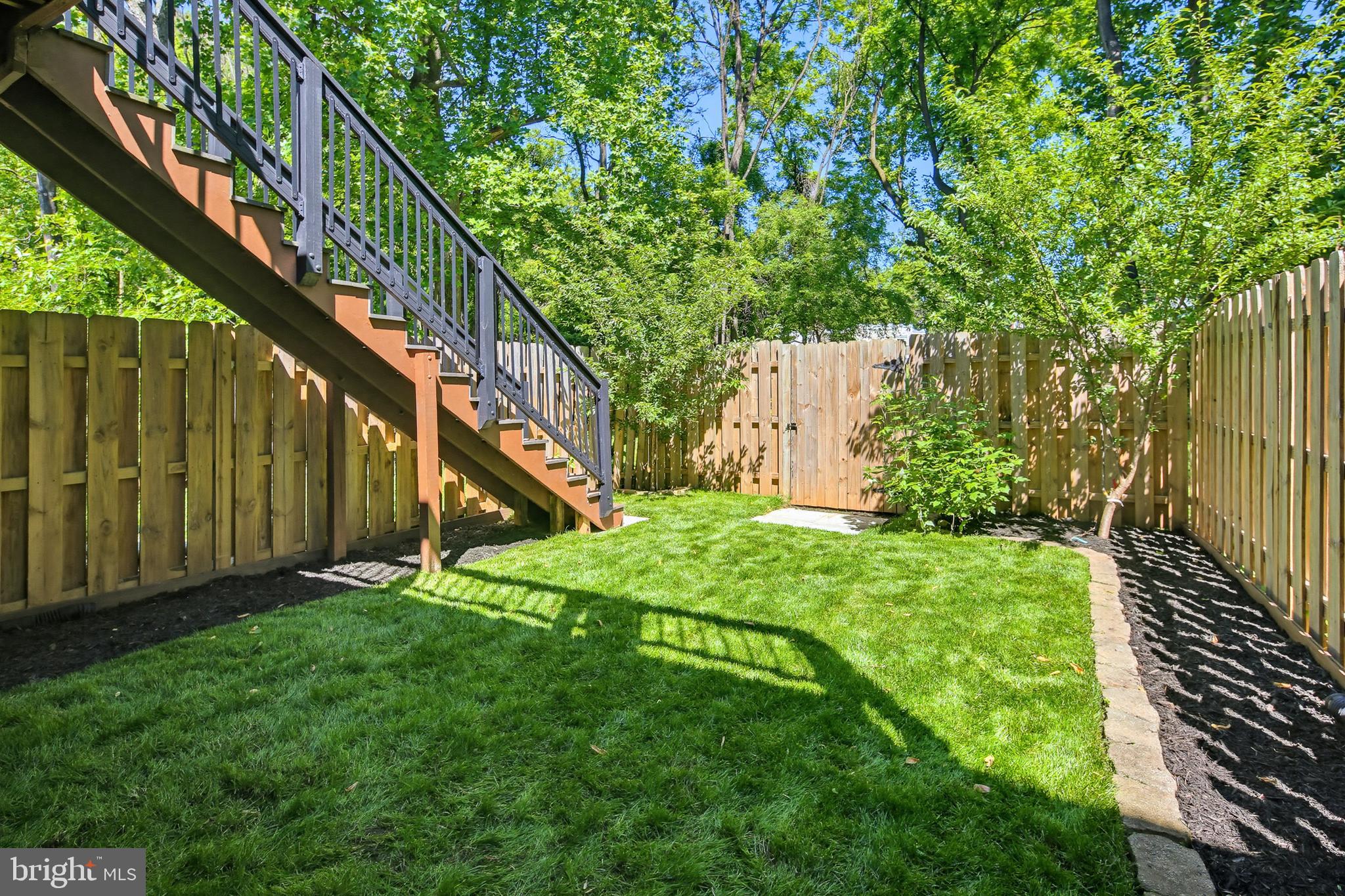 GLEN OAKS - Residential
