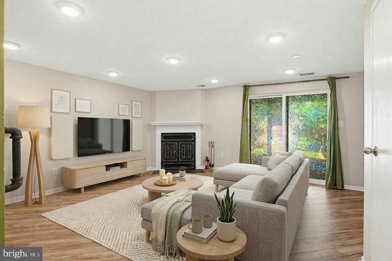 GLEN OAKS - Residential
