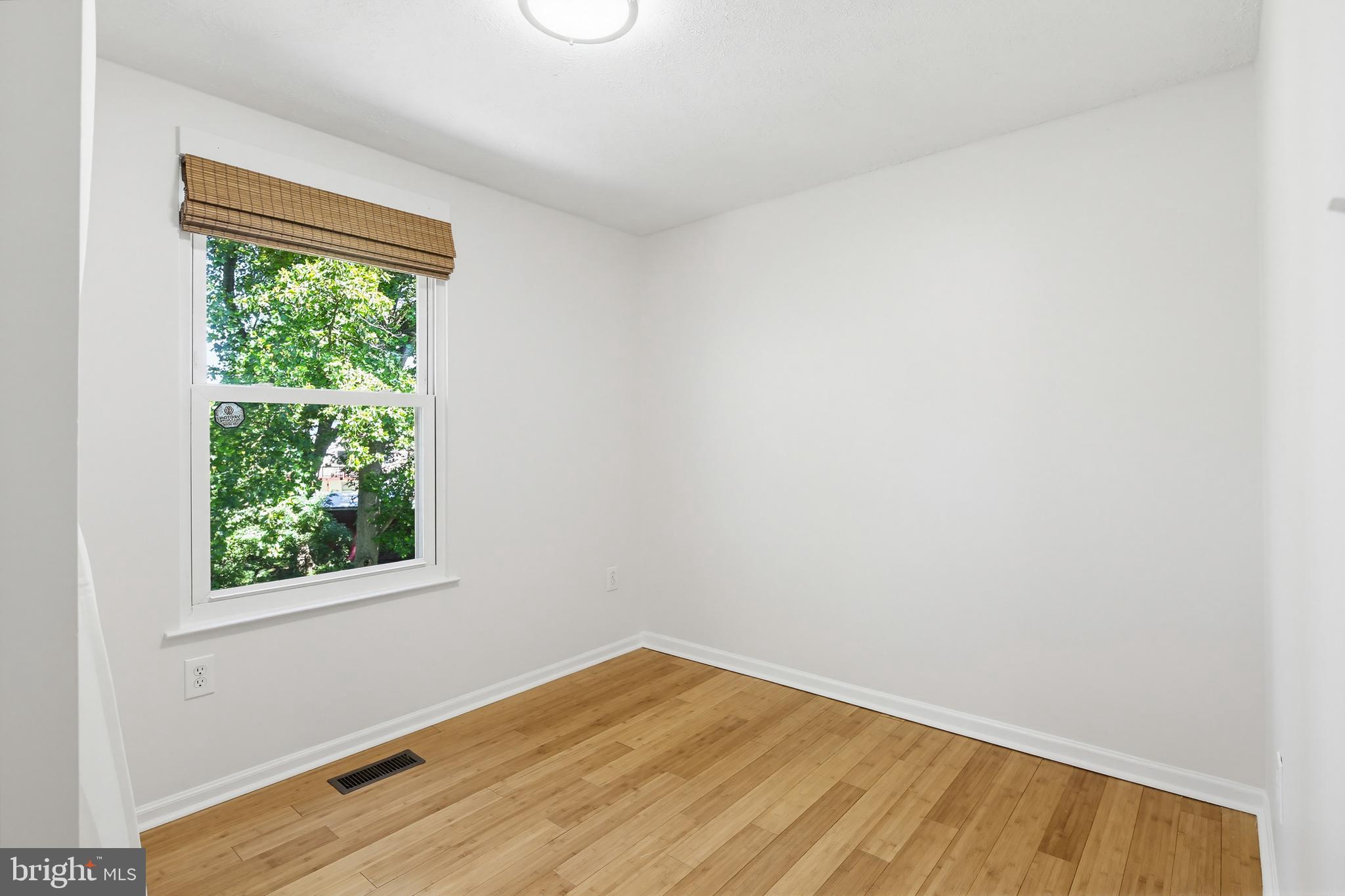 GLEN OAKS - Residential
