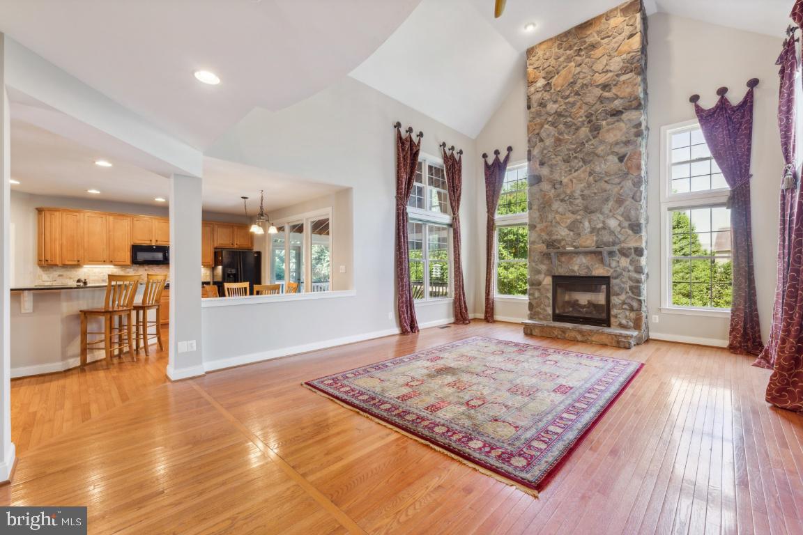 LANSDOWNE ON THE POTOMAC - Residential Lease