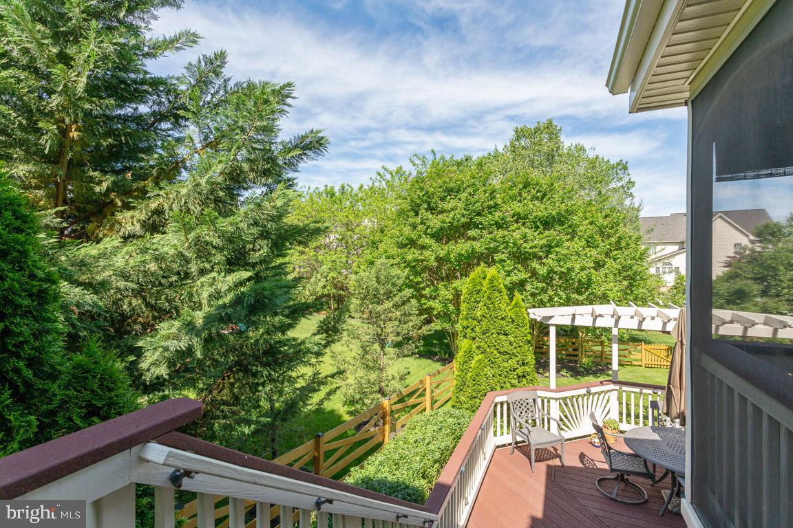 LANSDOWNE ON THE POTOMAC - Residential Lease