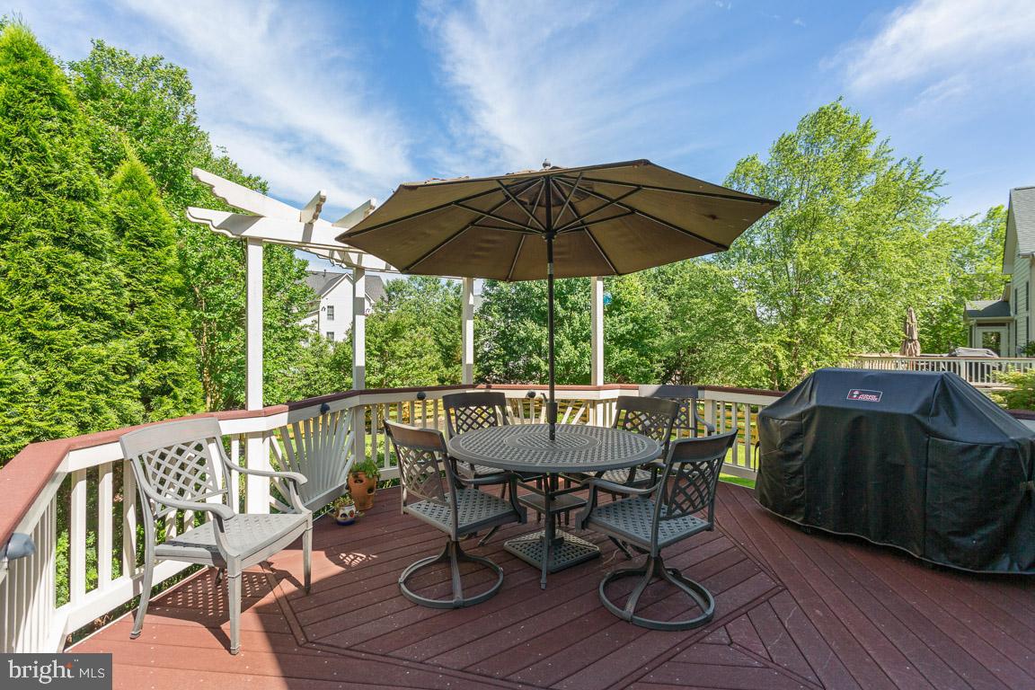 LANSDOWNE ON THE POTOMAC - Residential Lease