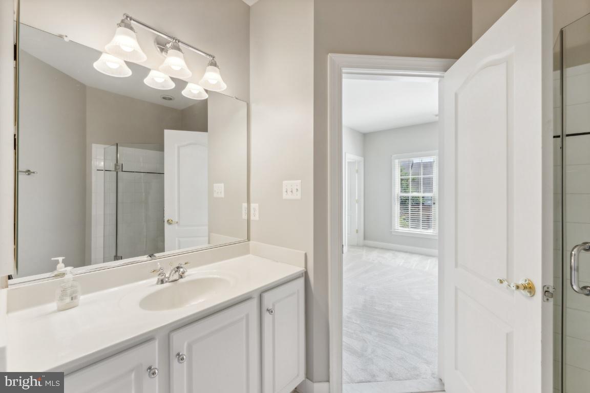 LANSDOWNE ON THE POTOMAC - Residential Lease