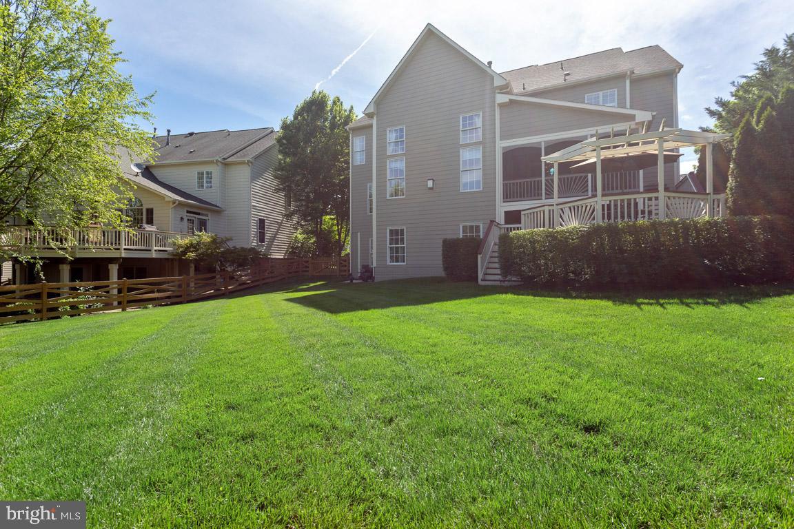 LANSDOWNE ON THE POTOMAC - Residential Lease