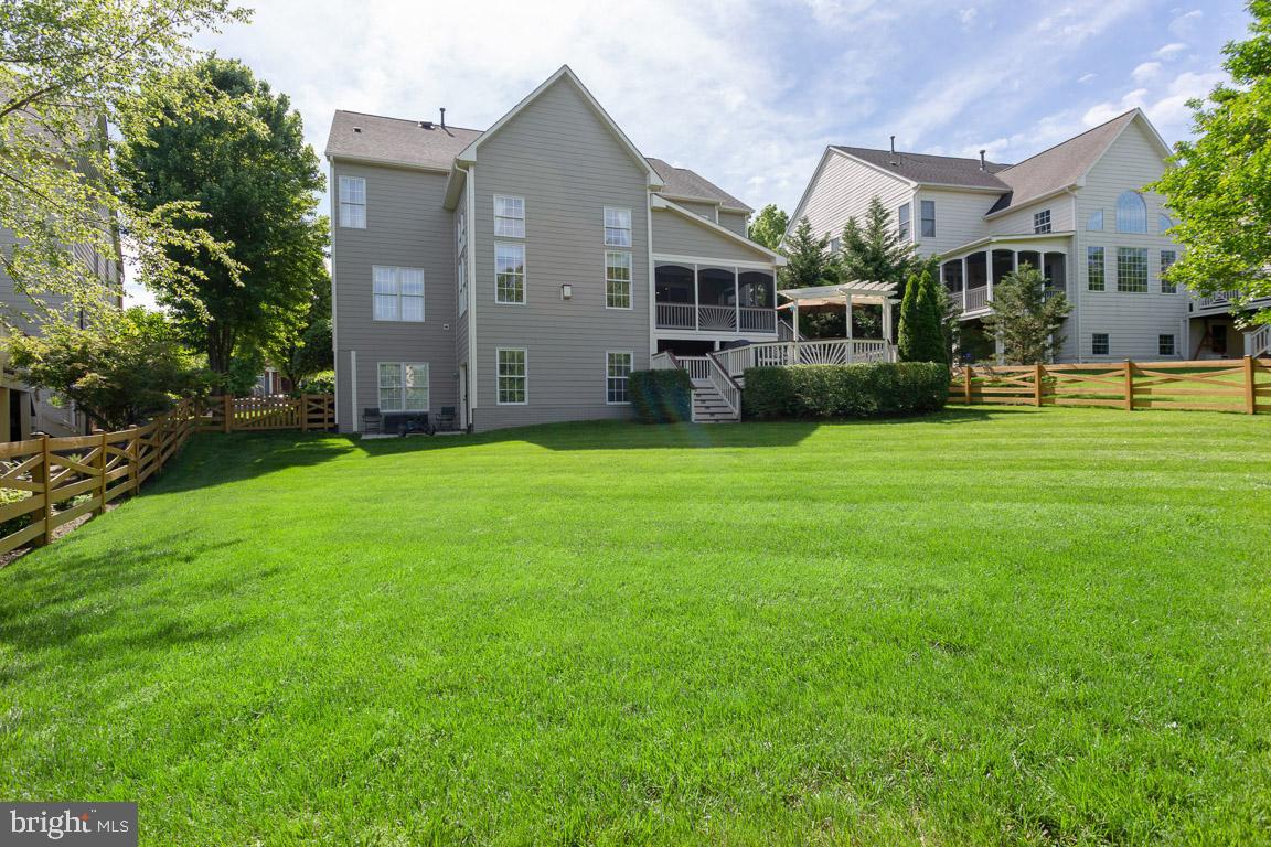 LANSDOWNE ON THE POTOMAC - Residential Lease