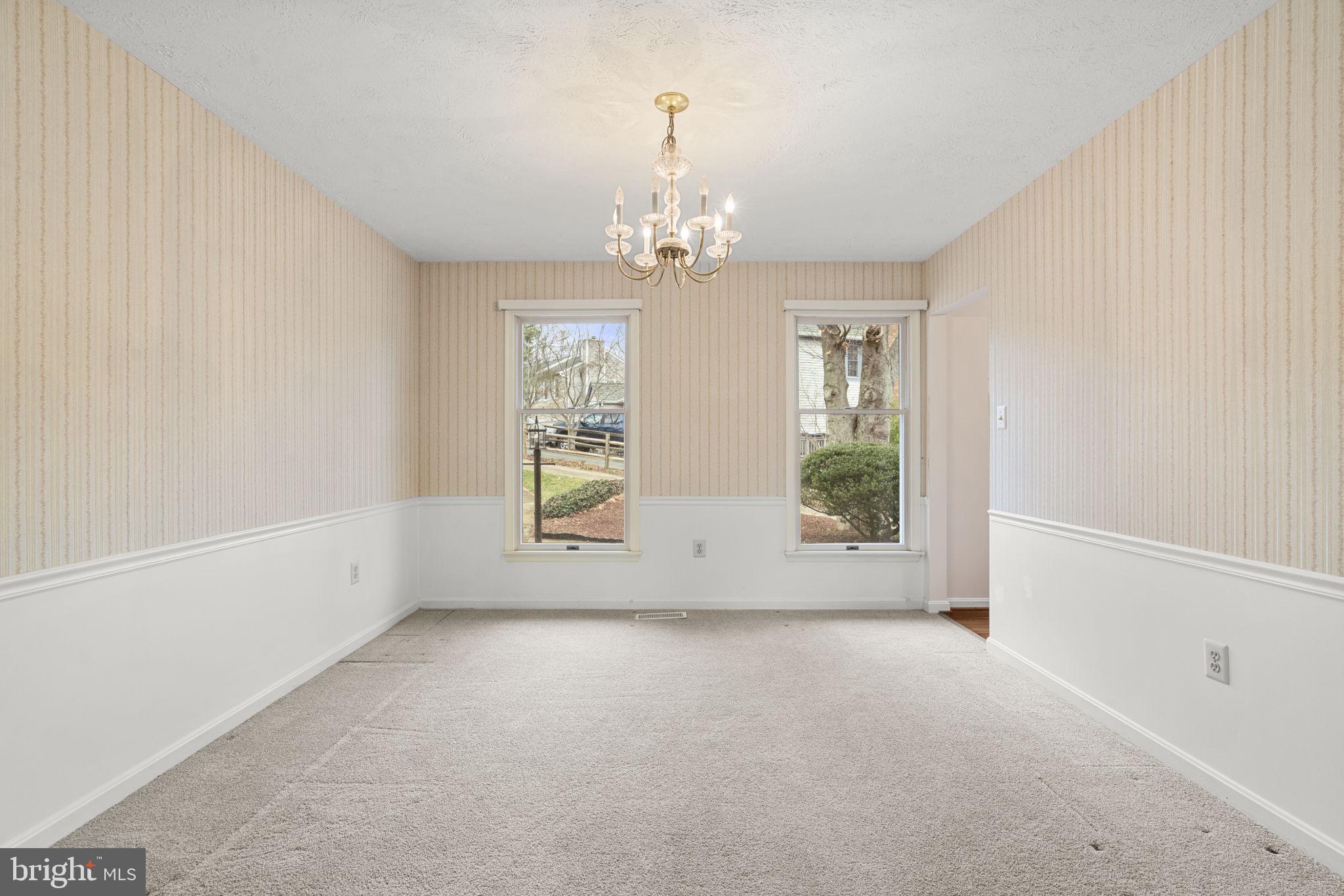 COUNTRY CLUB LAKE - Residential