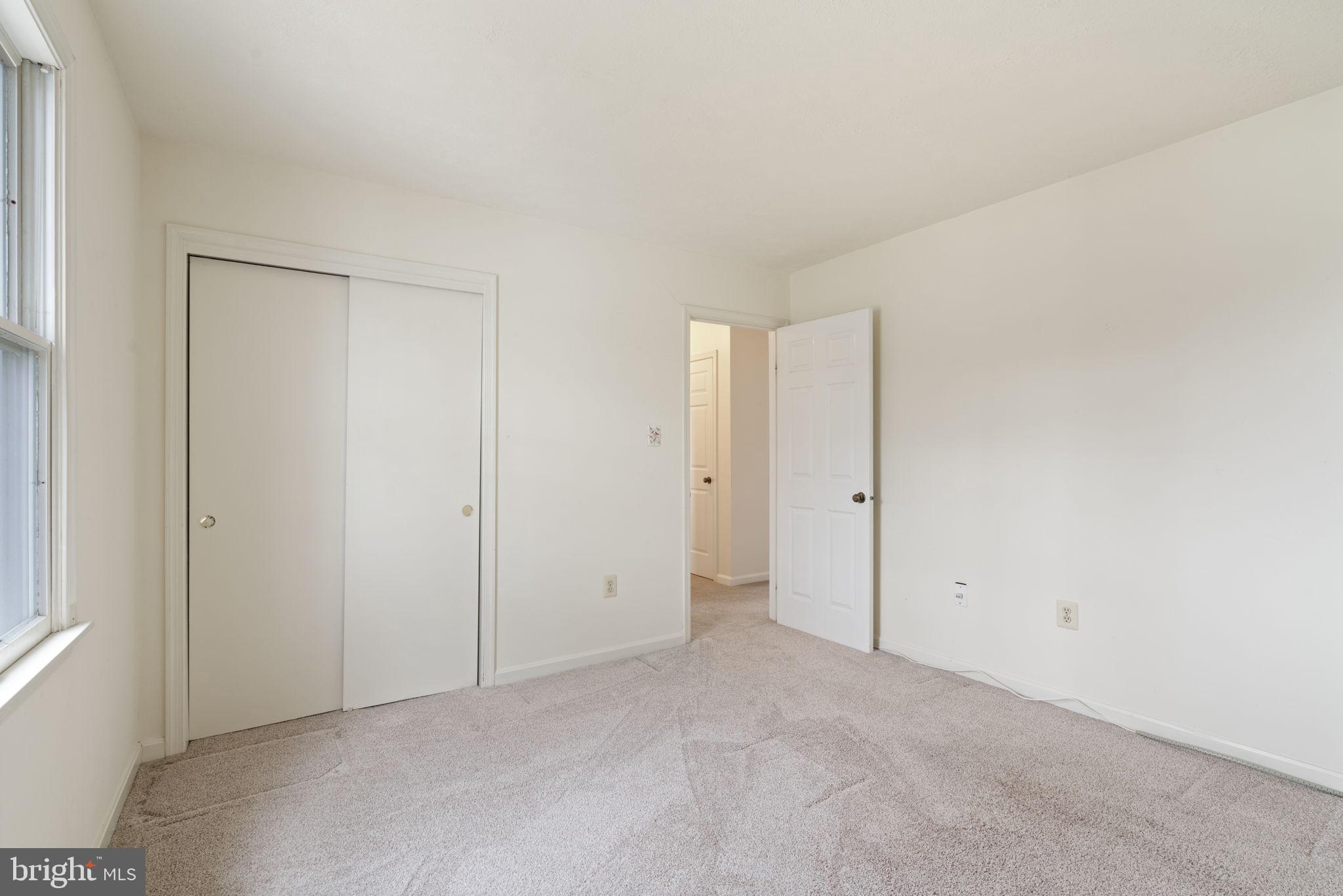 COUNTRY CLUB LAKE - Residential