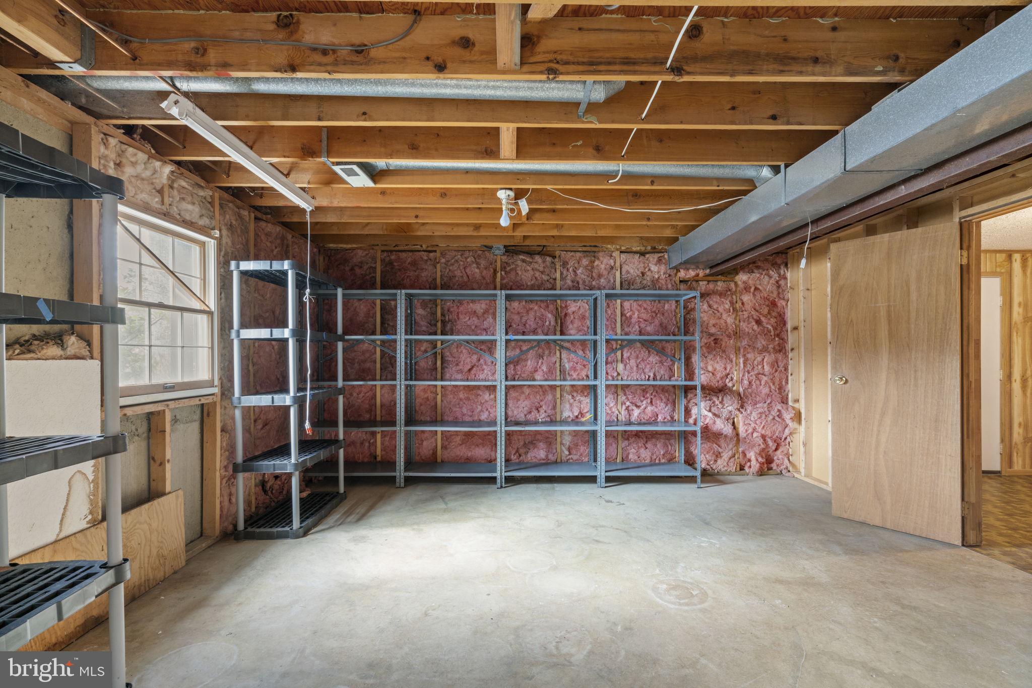 COUNTRY CLUB LAKE - Residential