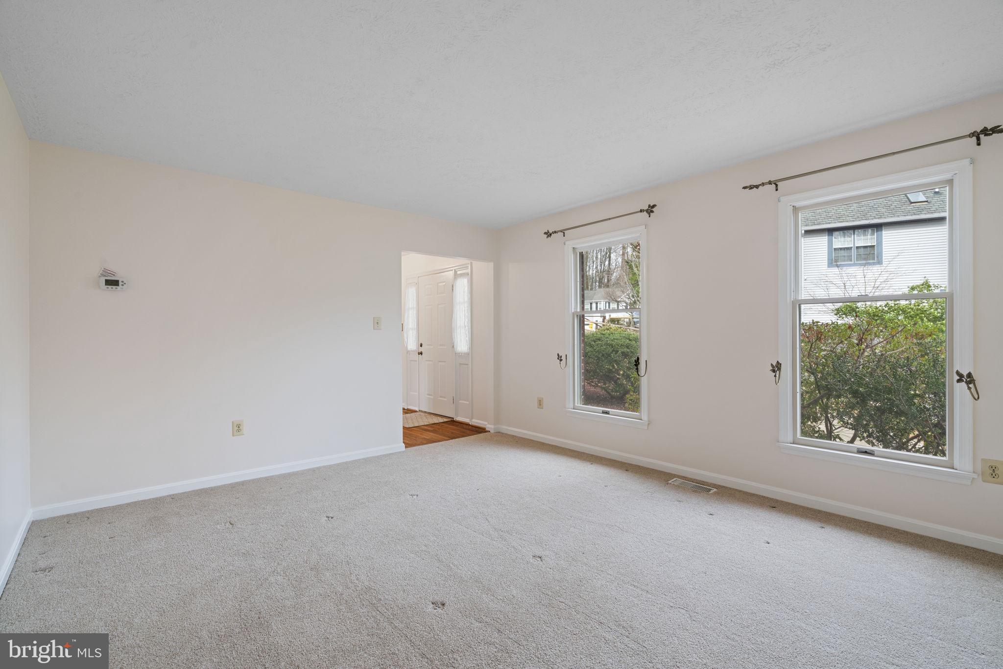 COUNTRY CLUB LAKE - Residential