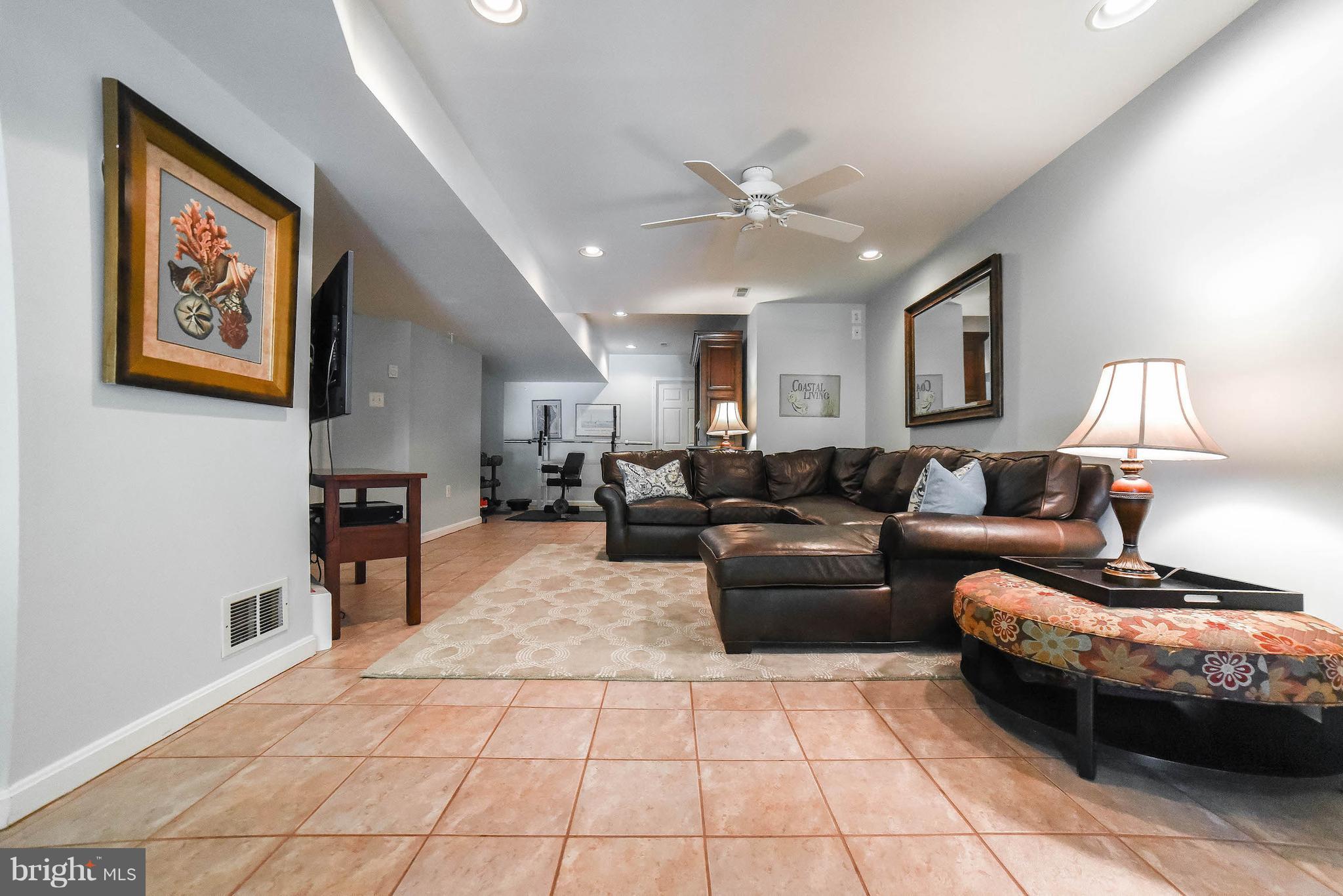 PEACH BLOSSOM FARM - Residential