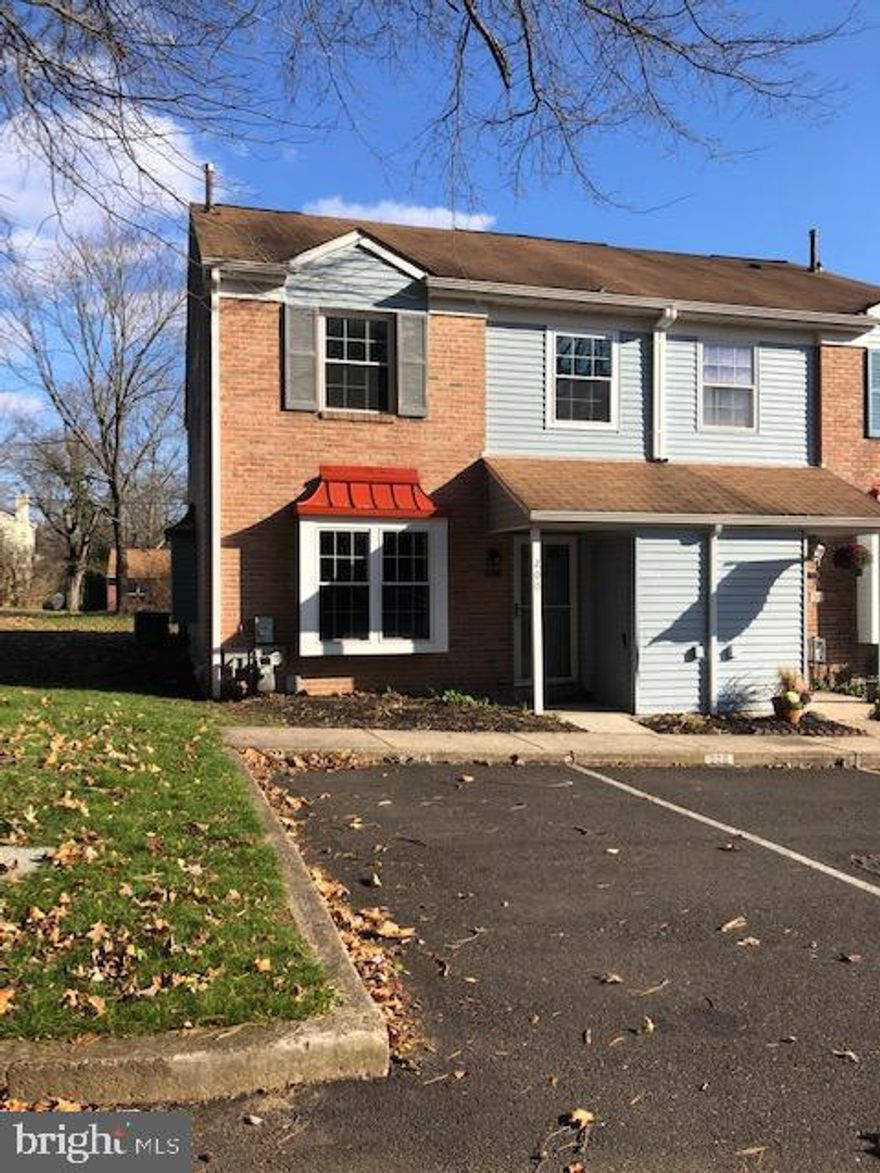 Spacious 3 bedroom 2 1/2 bath end of row home.   Great natural light, nice floor plan, well equipped kitchen.   Great location close to downtown ambler and Fort Washington train station.  Back yard patio/deck backed up to cul-de-sac street.  No pets allowed.  Tenant responsible for  garden areas outside front and back doors, tenant responsible for snow removal from both parking spaces and path.  Fireplace for decorative purposes only.