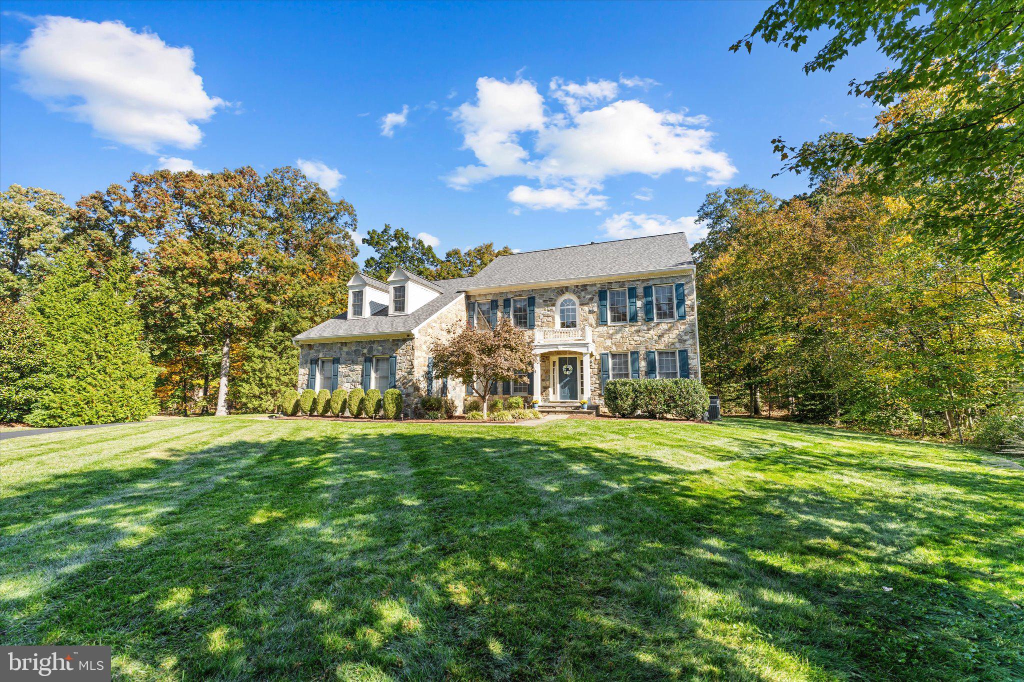 6401 NOBLE ROCK COURT