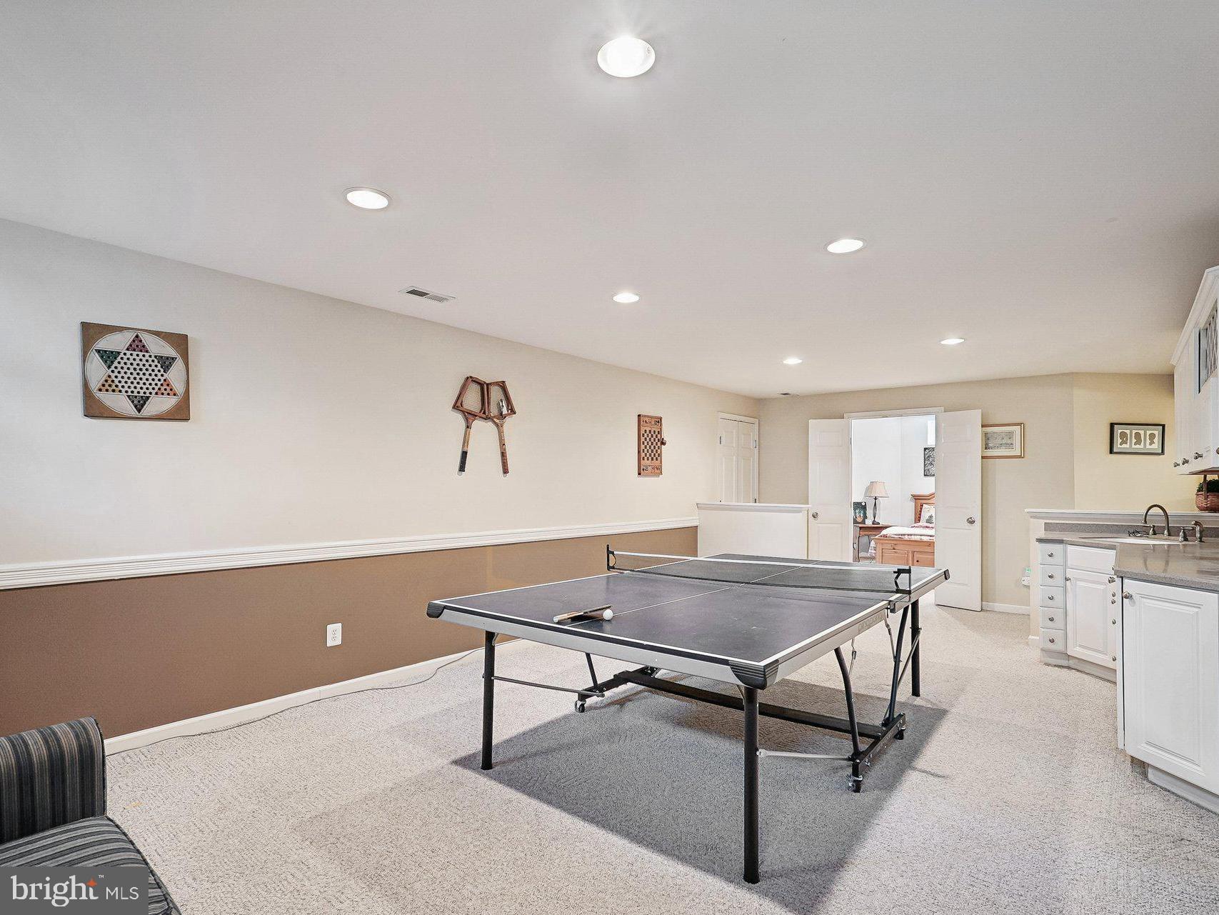 VIRGINIA OAKS - Residential