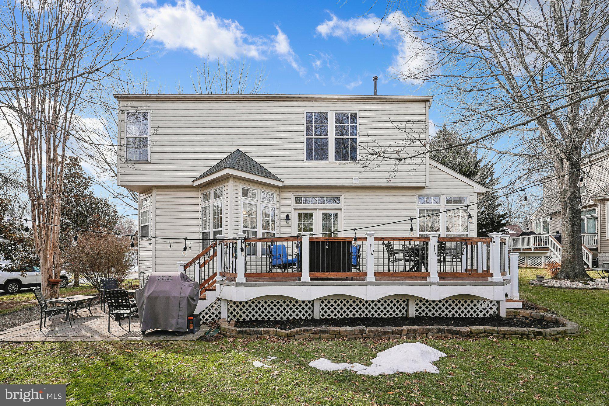 VIRGINIA OAKS - Residential