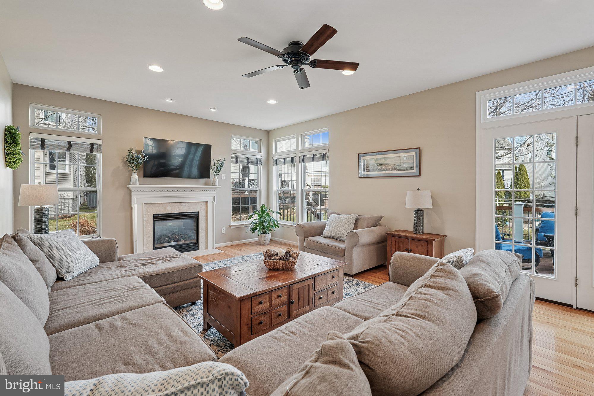 VIRGINIA OAKS - Residential