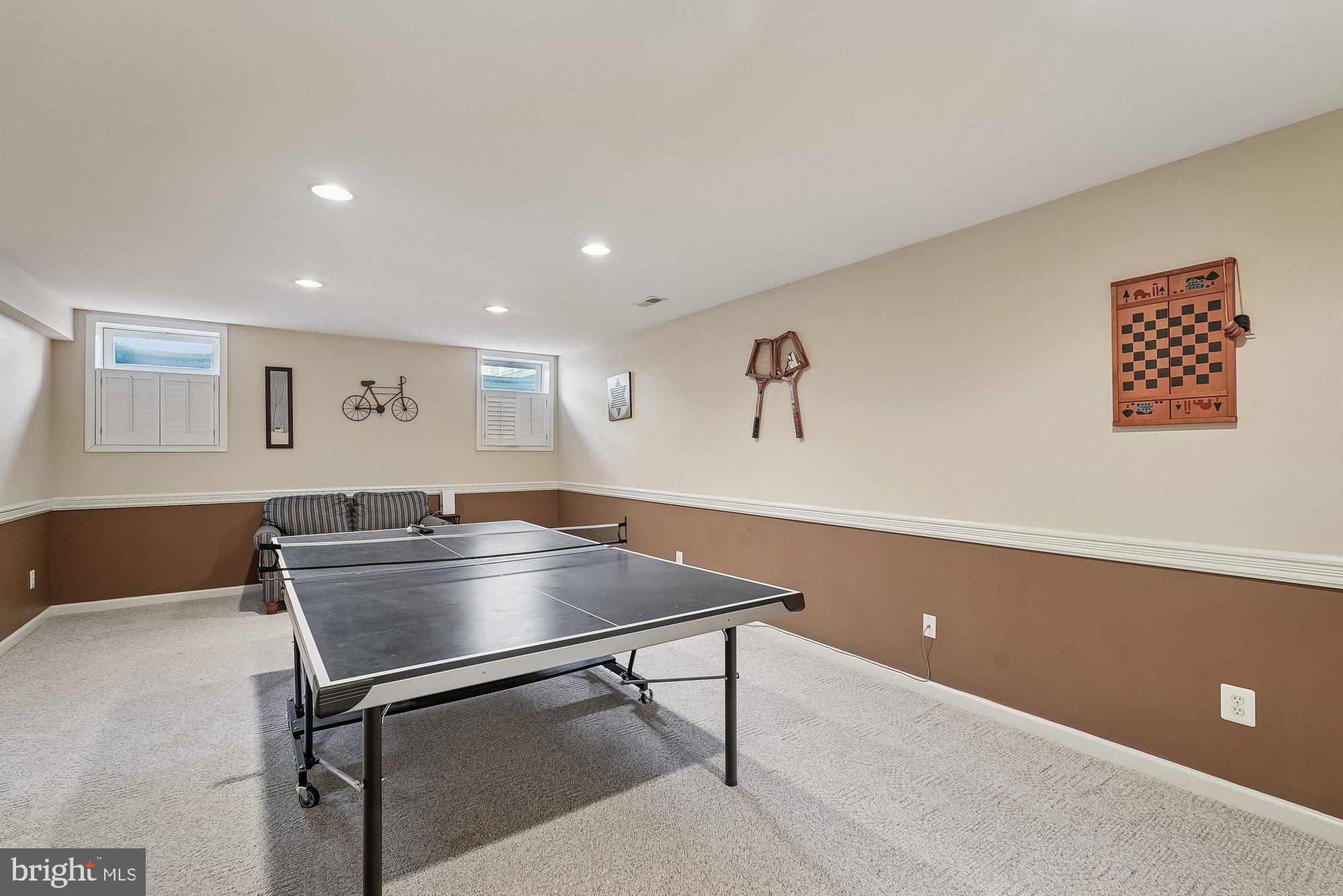 VIRGINIA OAKS - Residential