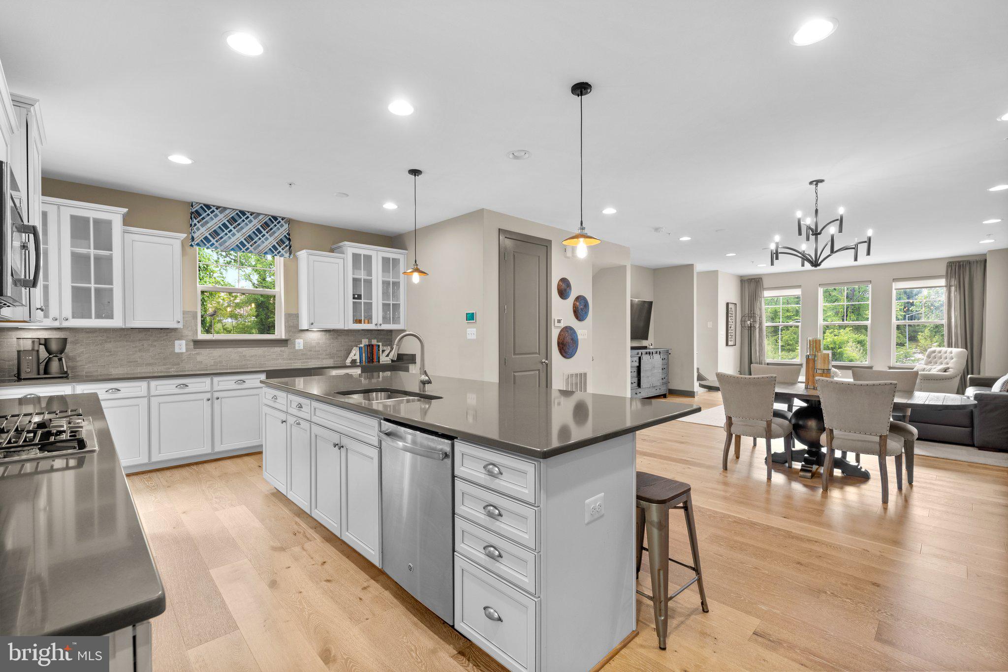 ARNOLD RIDGE - Residential