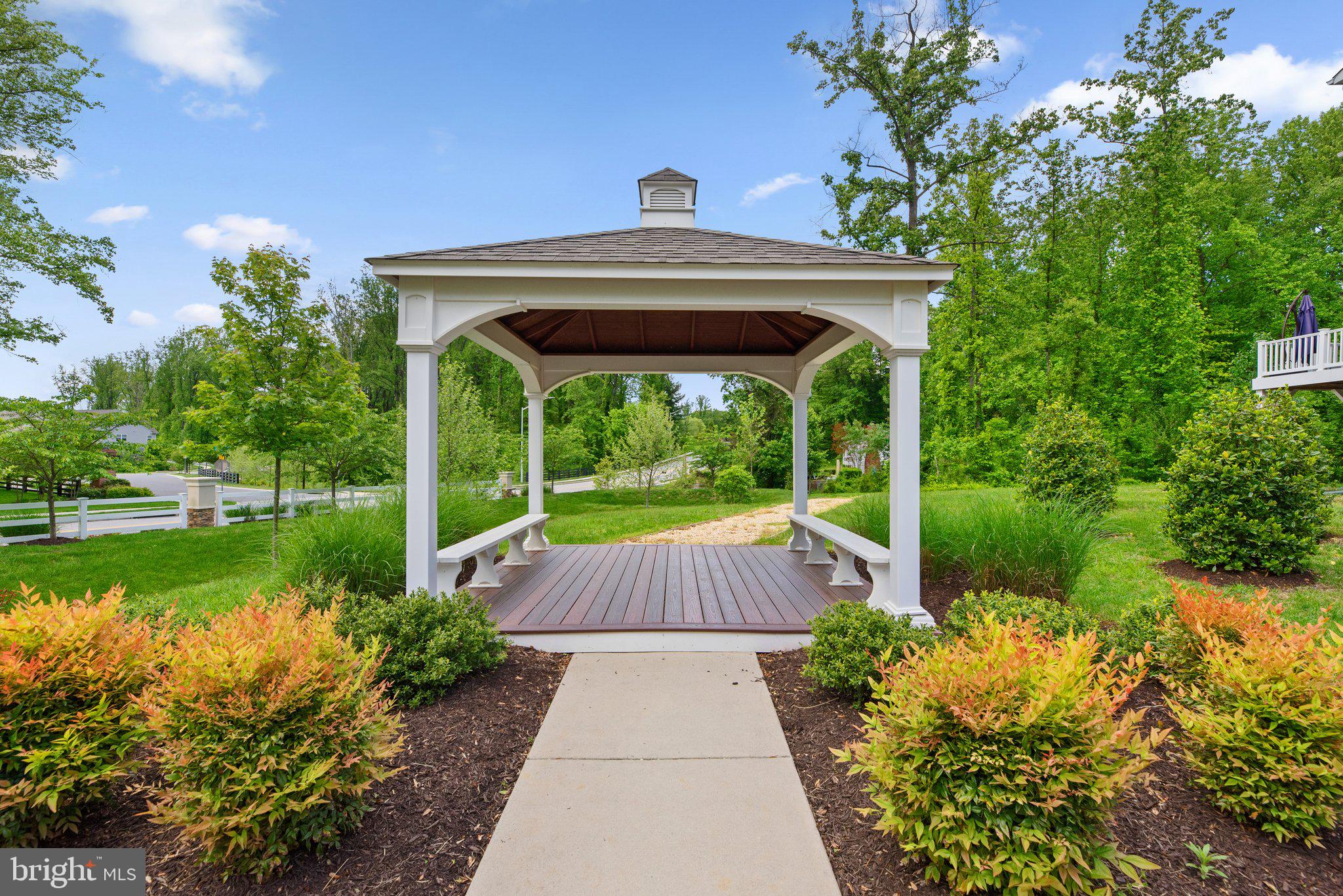 ARNOLD RIDGE - Residential