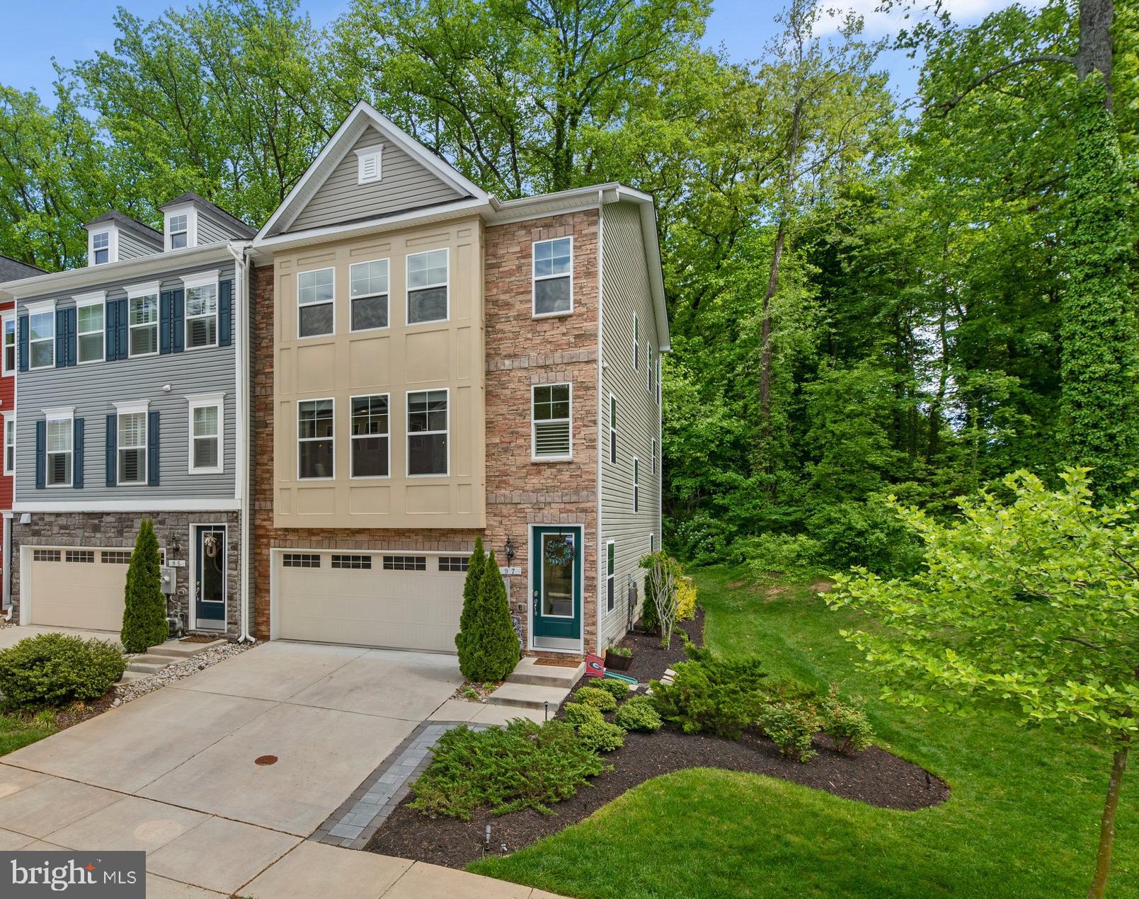 ARNOLD RIDGE - Residential