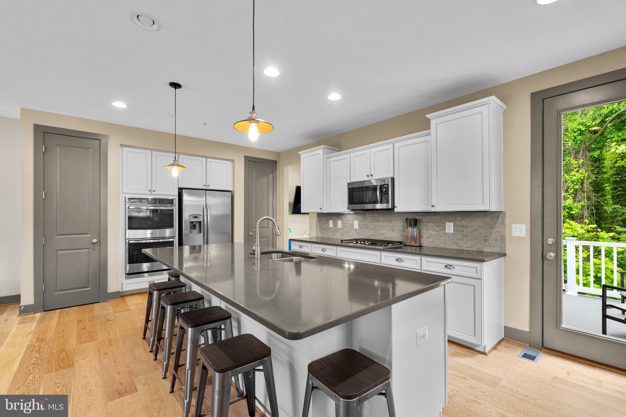 ARNOLD RIDGE - Residential