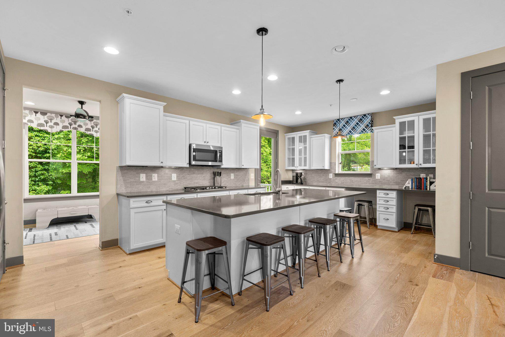 ARNOLD RIDGE - Residential