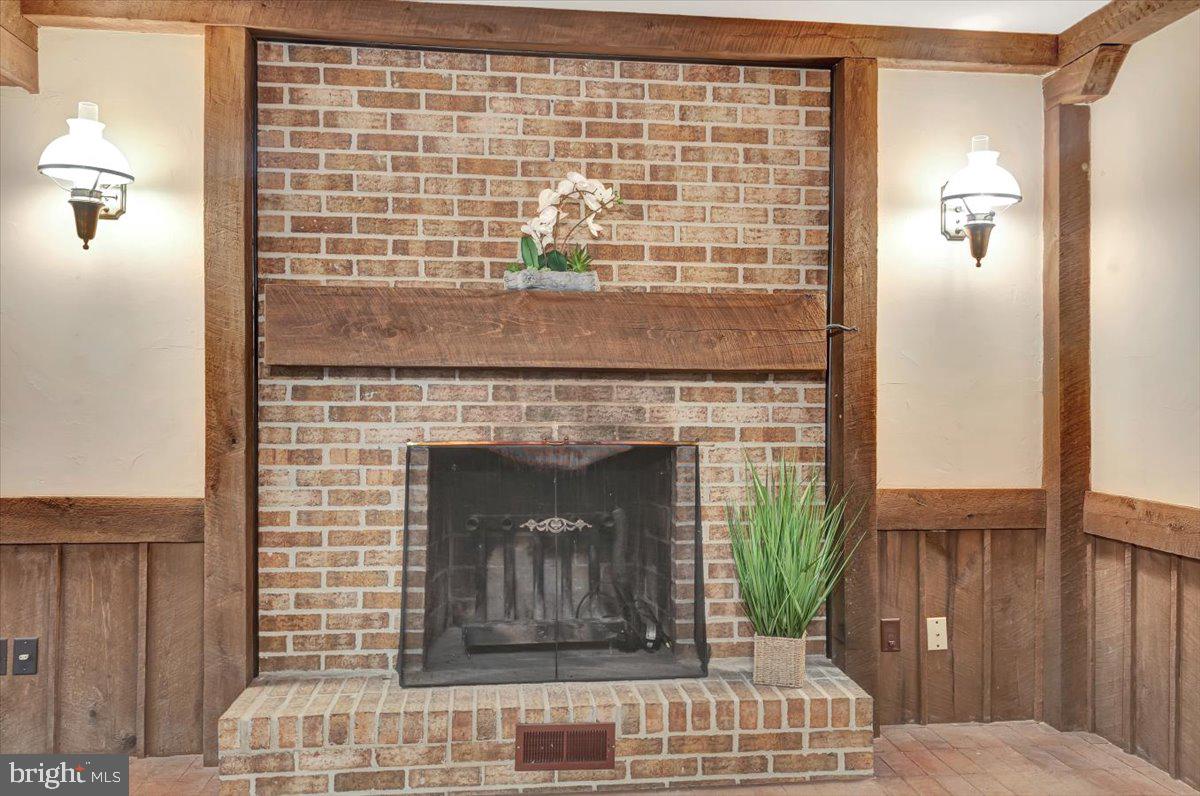 FREEDOM FOREST - Residential