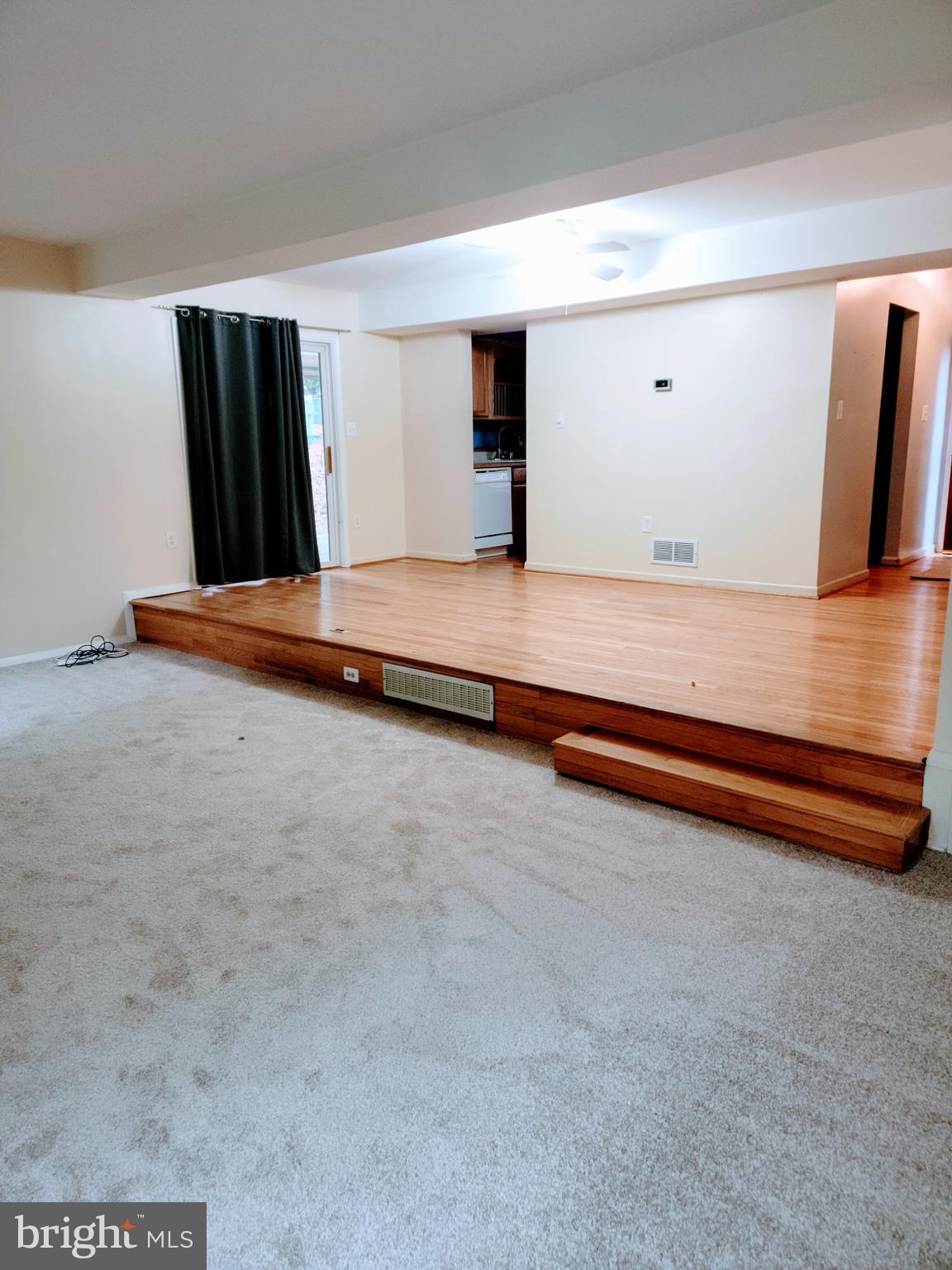 KIMBERLY WOODS VILLAGE - Residential