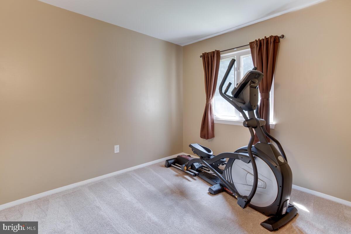 KIMBERLY WOODS VILLAGE - Residential