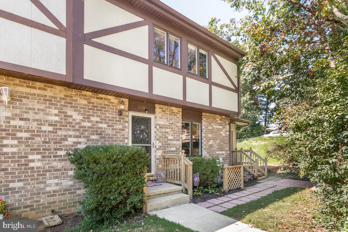 KIMBERLY WOODS VILLAGE - Residential