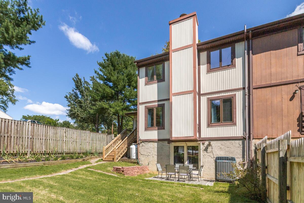 KIMBERLY WOODS VILLAGE - Residential