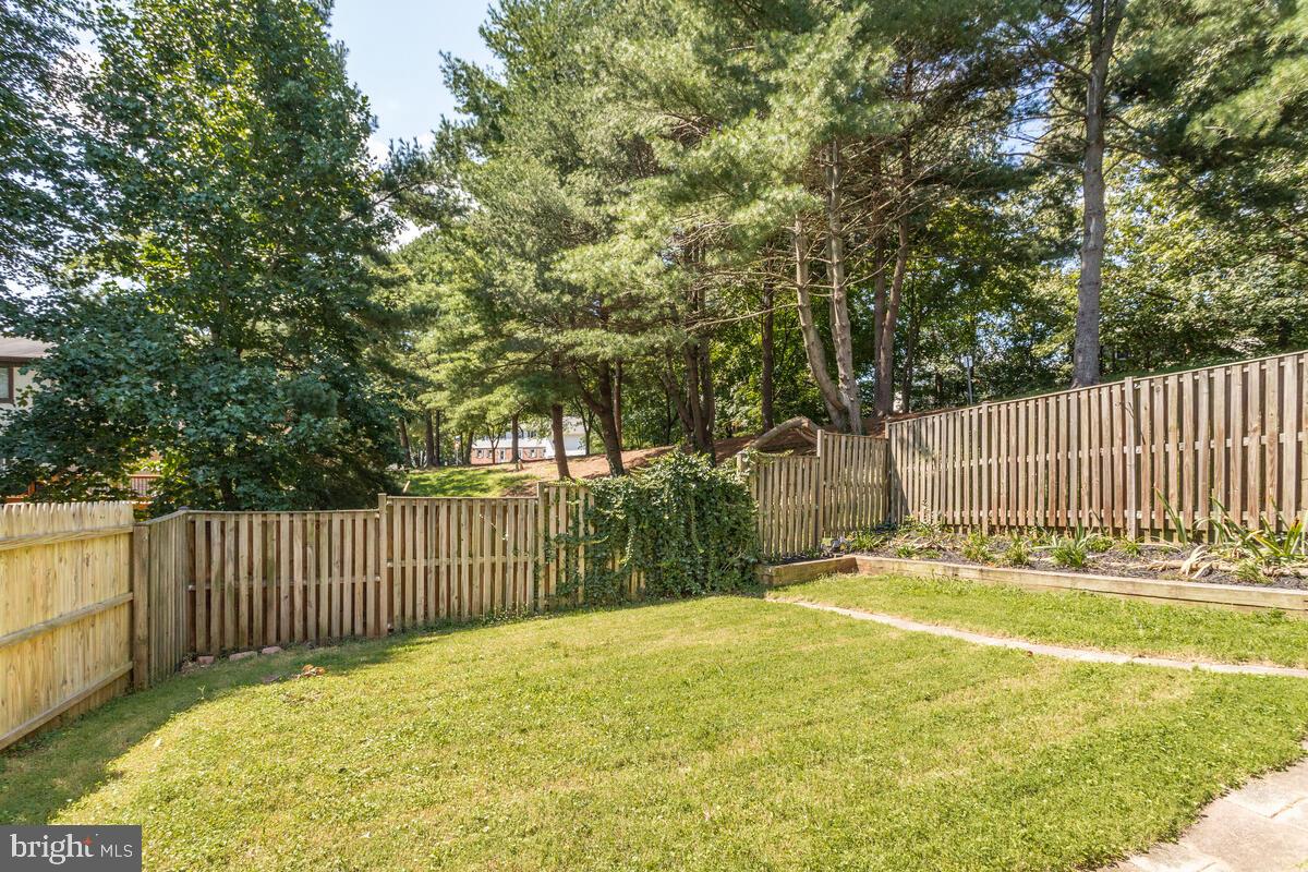 KIMBERLY WOODS VILLAGE - Residential