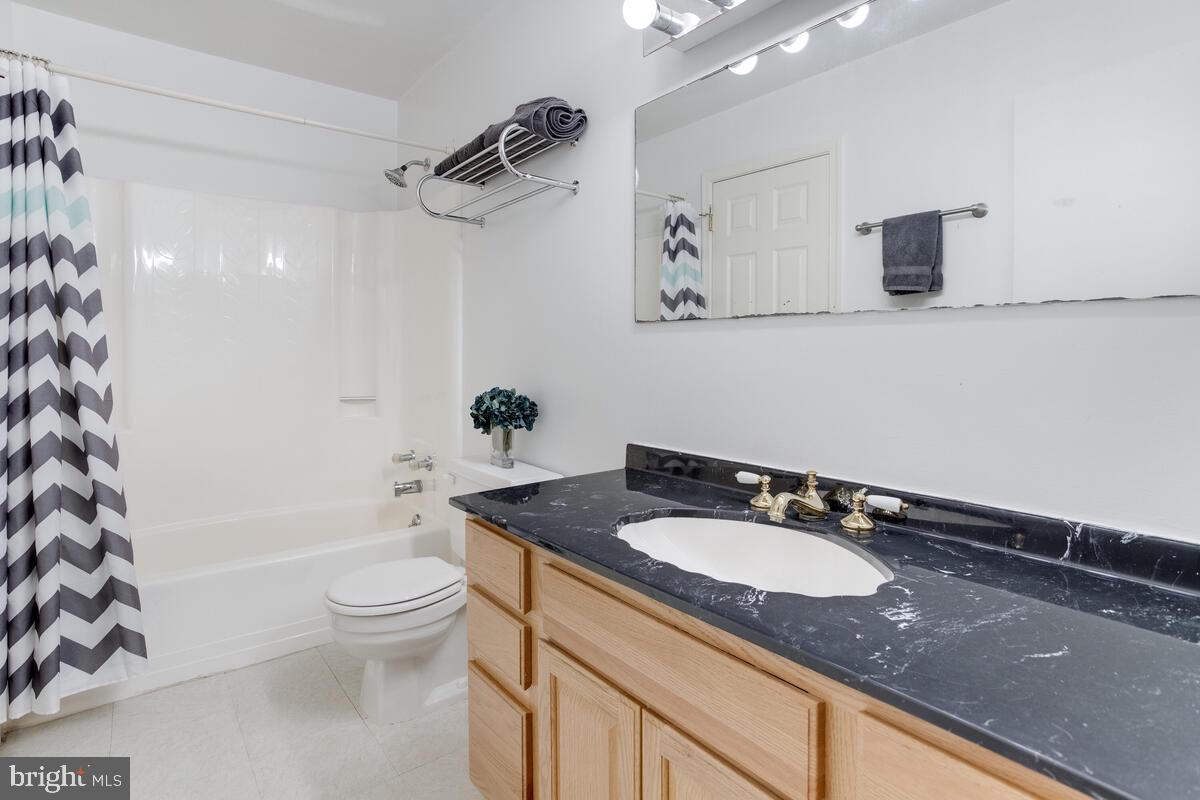 KIMBERLY WOODS VILLAGE - Residential