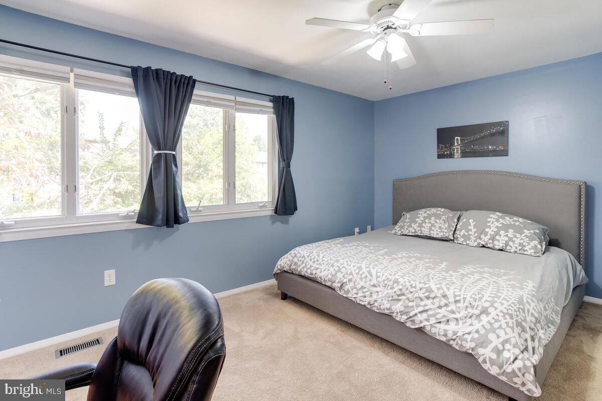 KIMBERLY WOODS VILLAGE - Residential