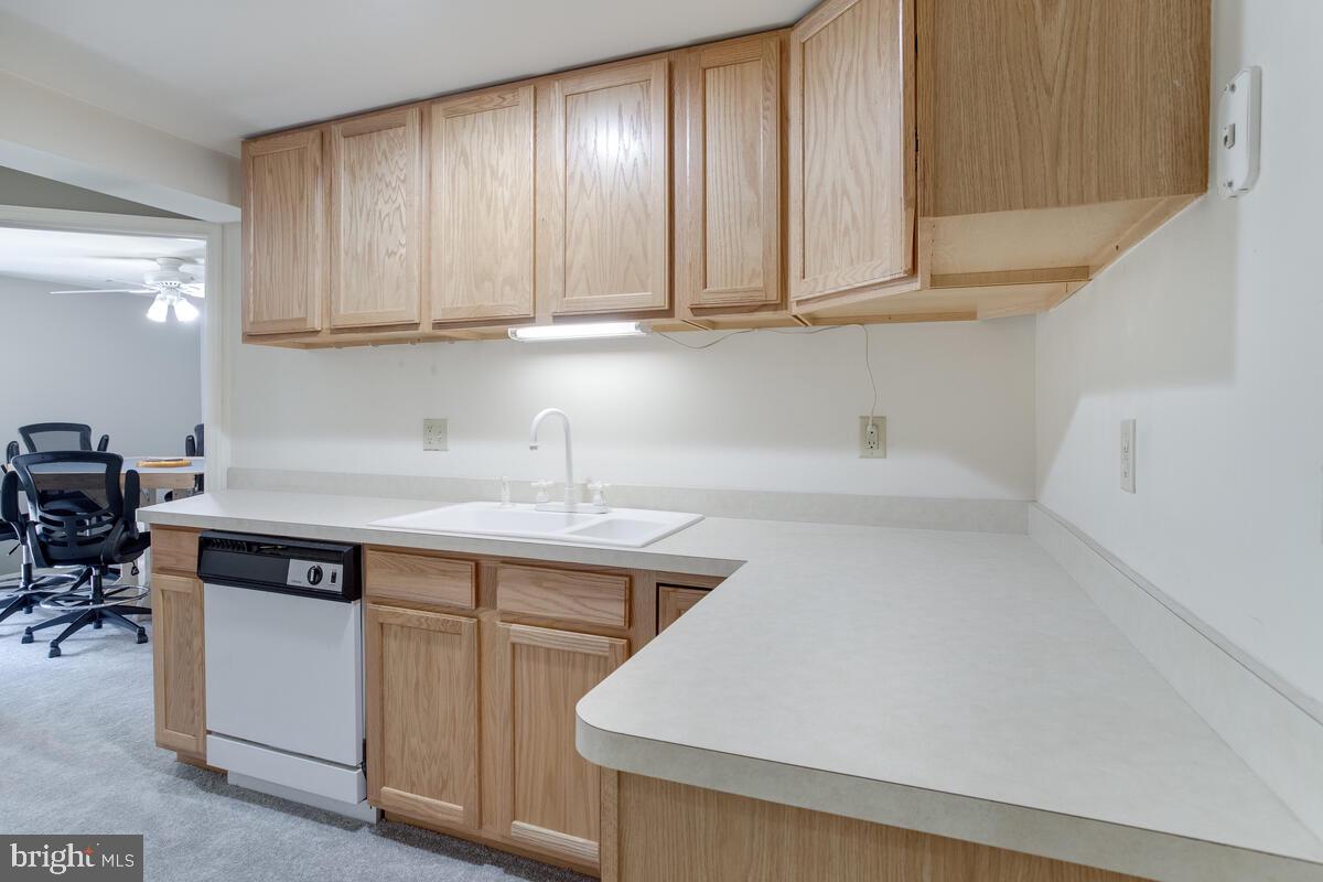 KIMBERLY WOODS VILLAGE - Residential