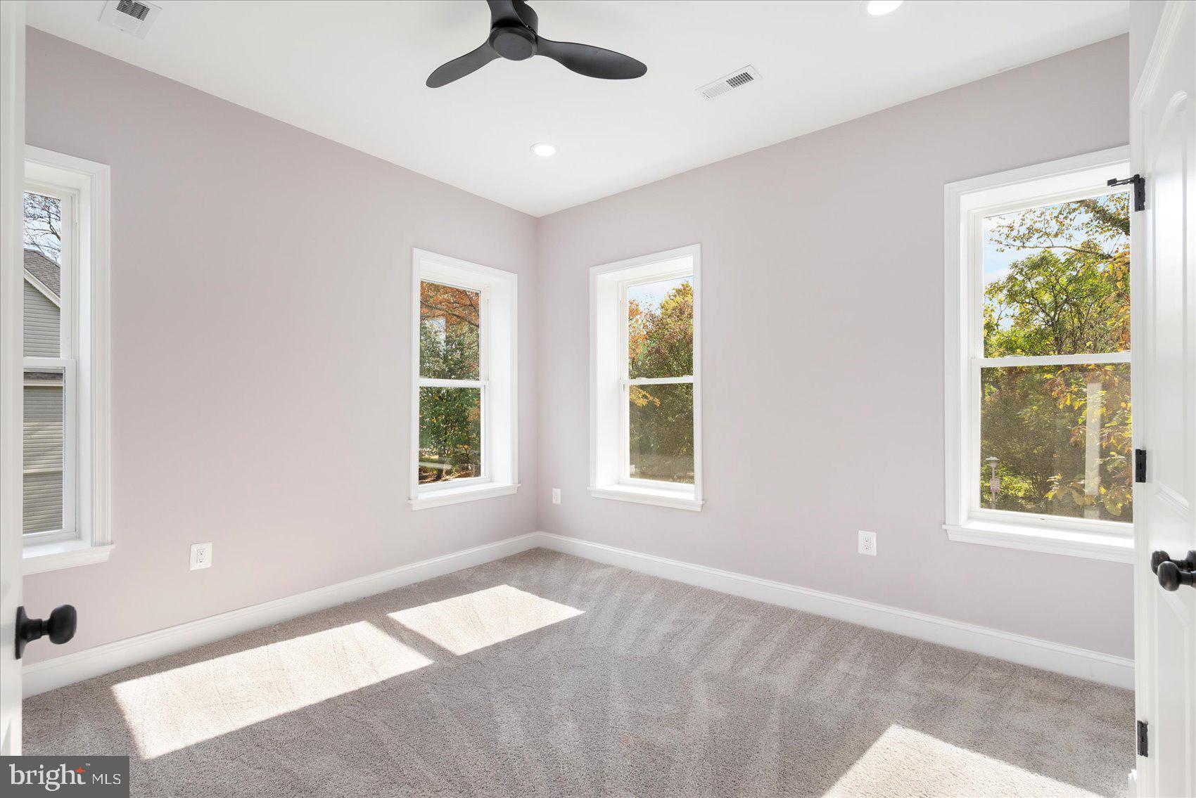 FOREST PARK - Residential