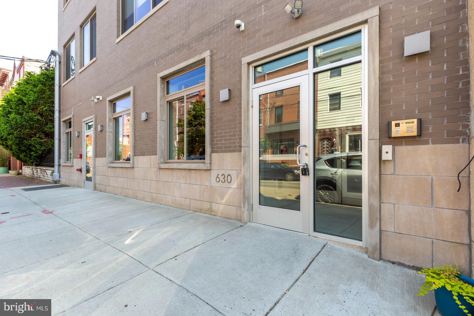 EAST PASSYUNK CROSSING - Residential Lease
