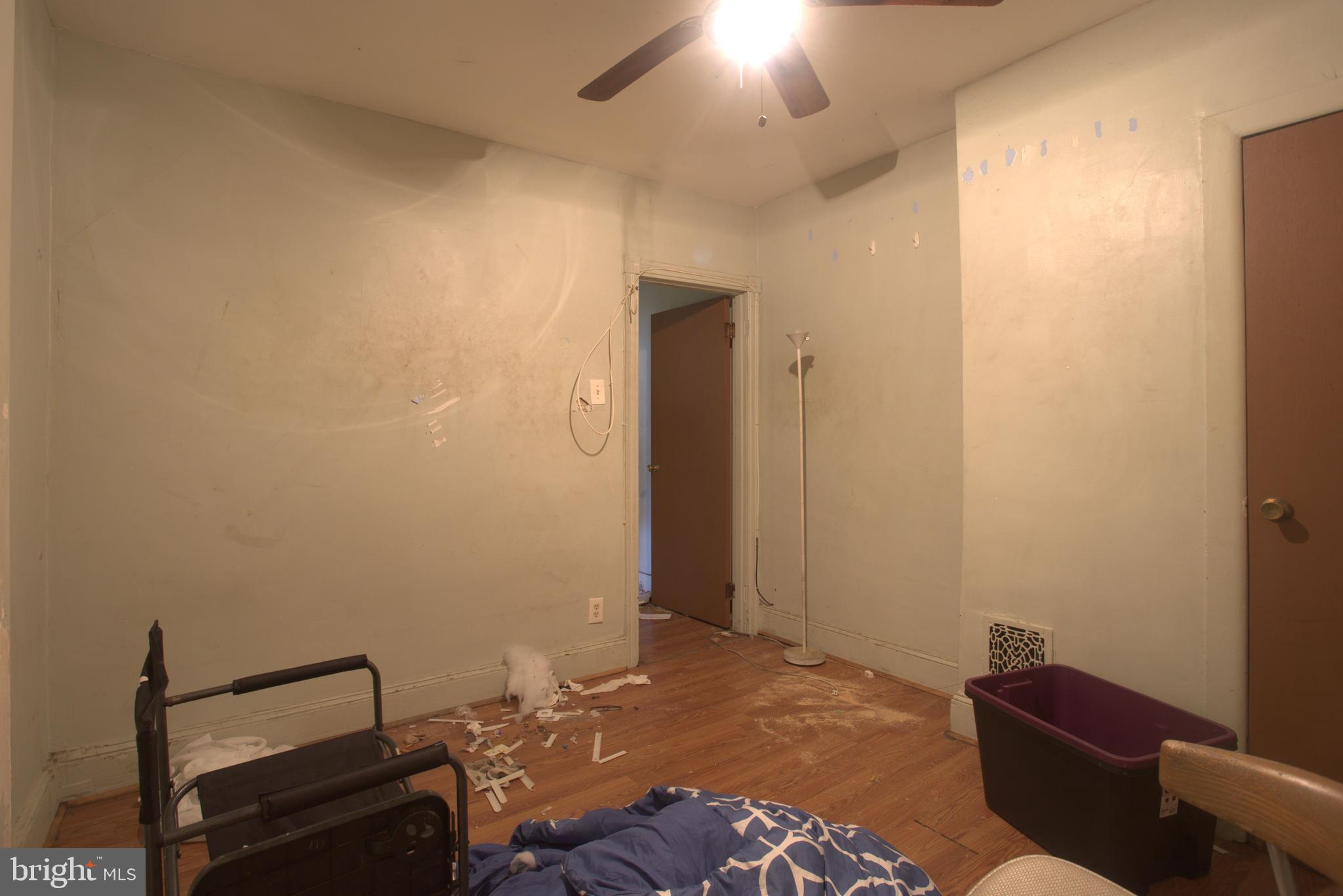 ELMWOOD PARK - Residential