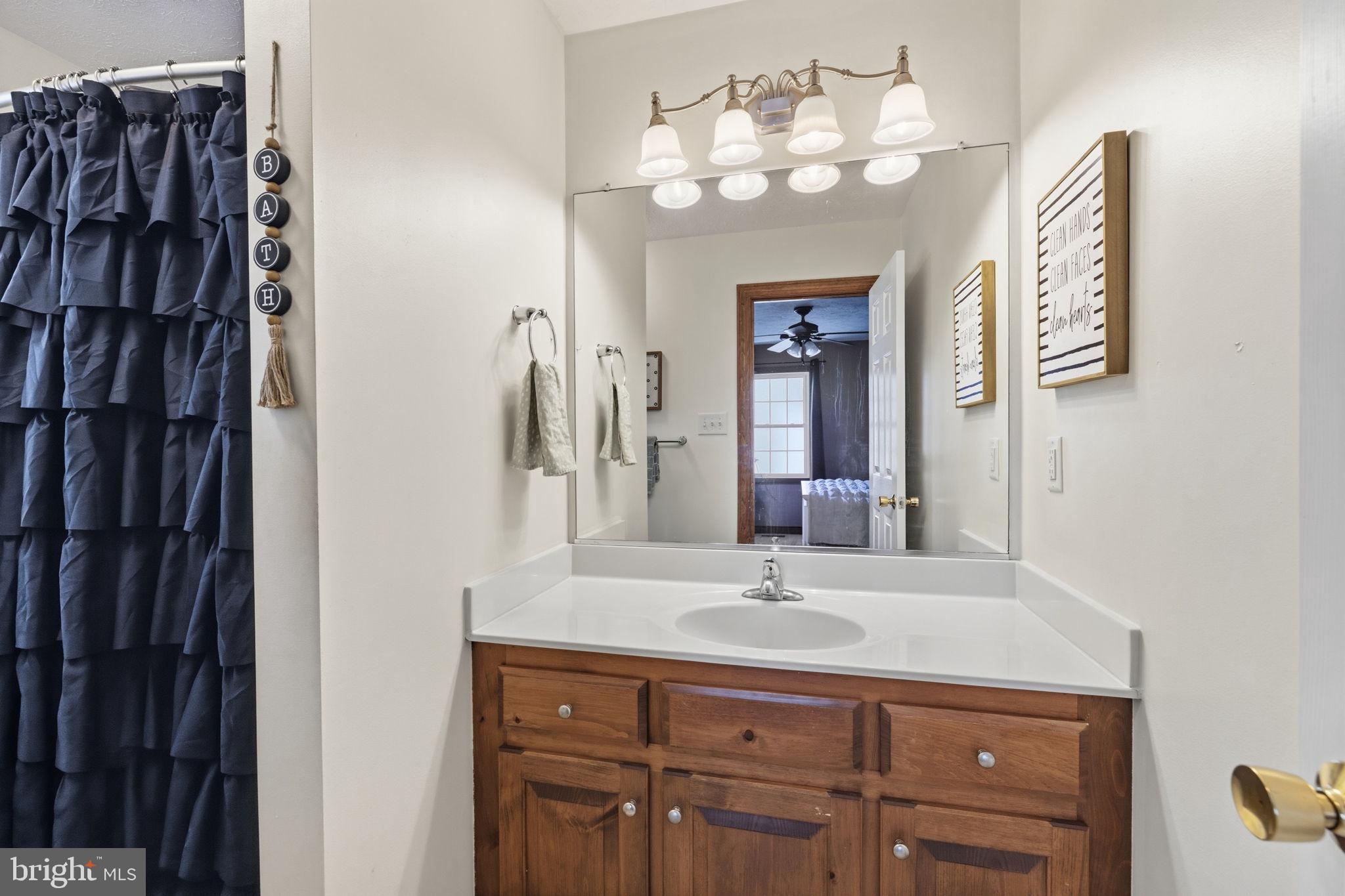 WINDING RIDGE - Residential