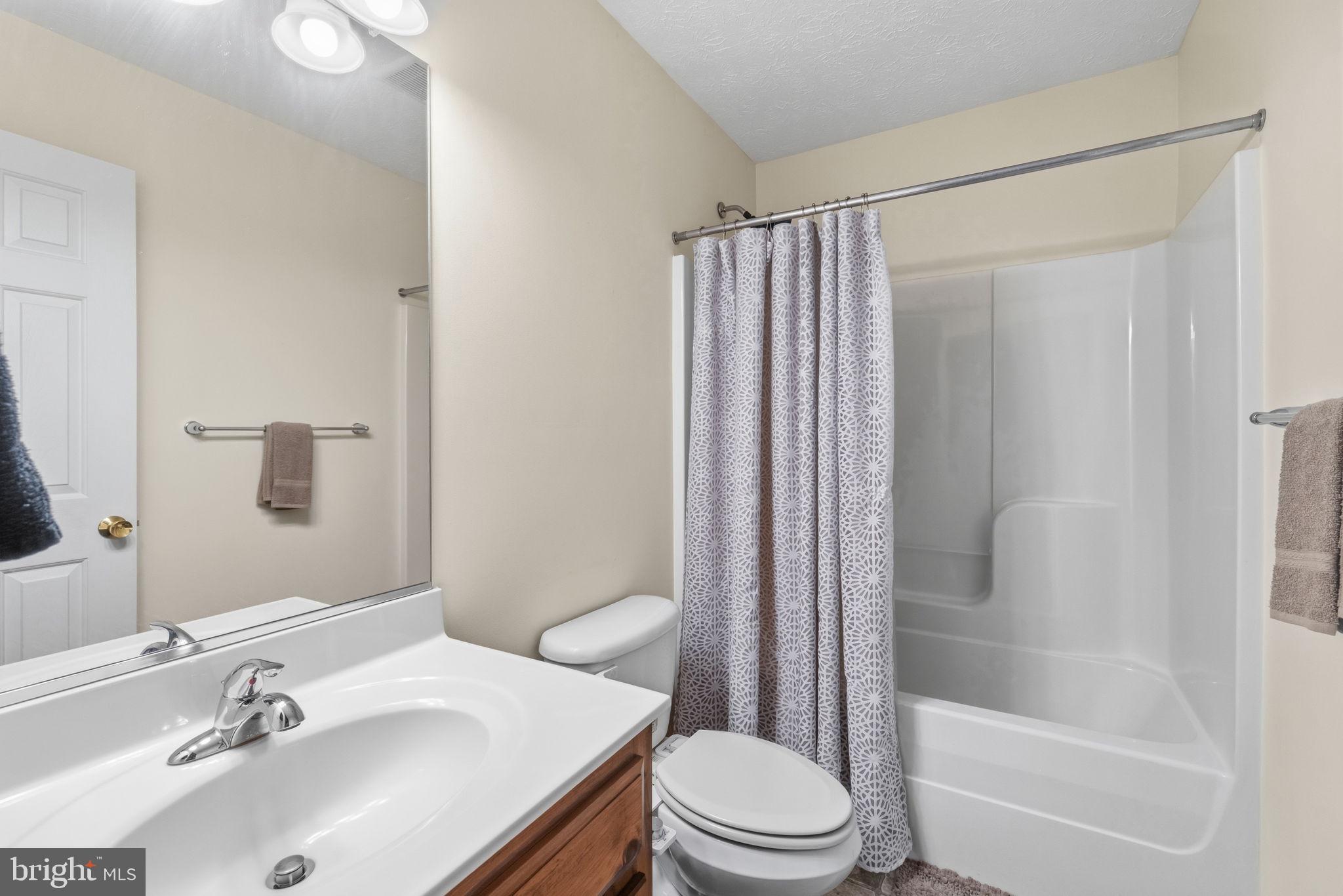 WINDING RIDGE - Residential