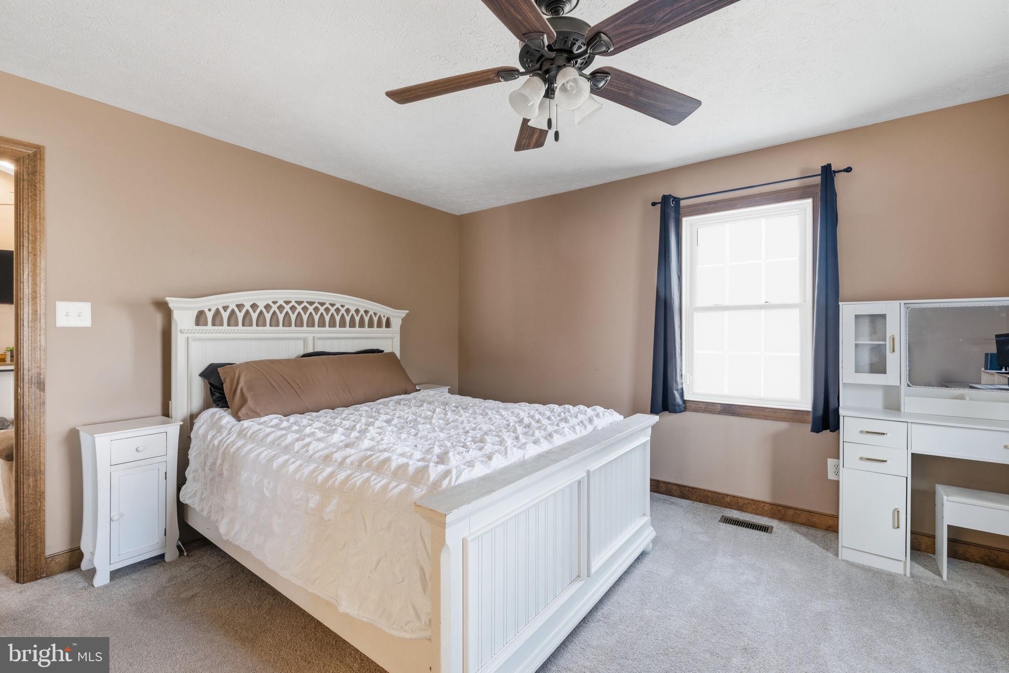 WINDING RIDGE - Residential