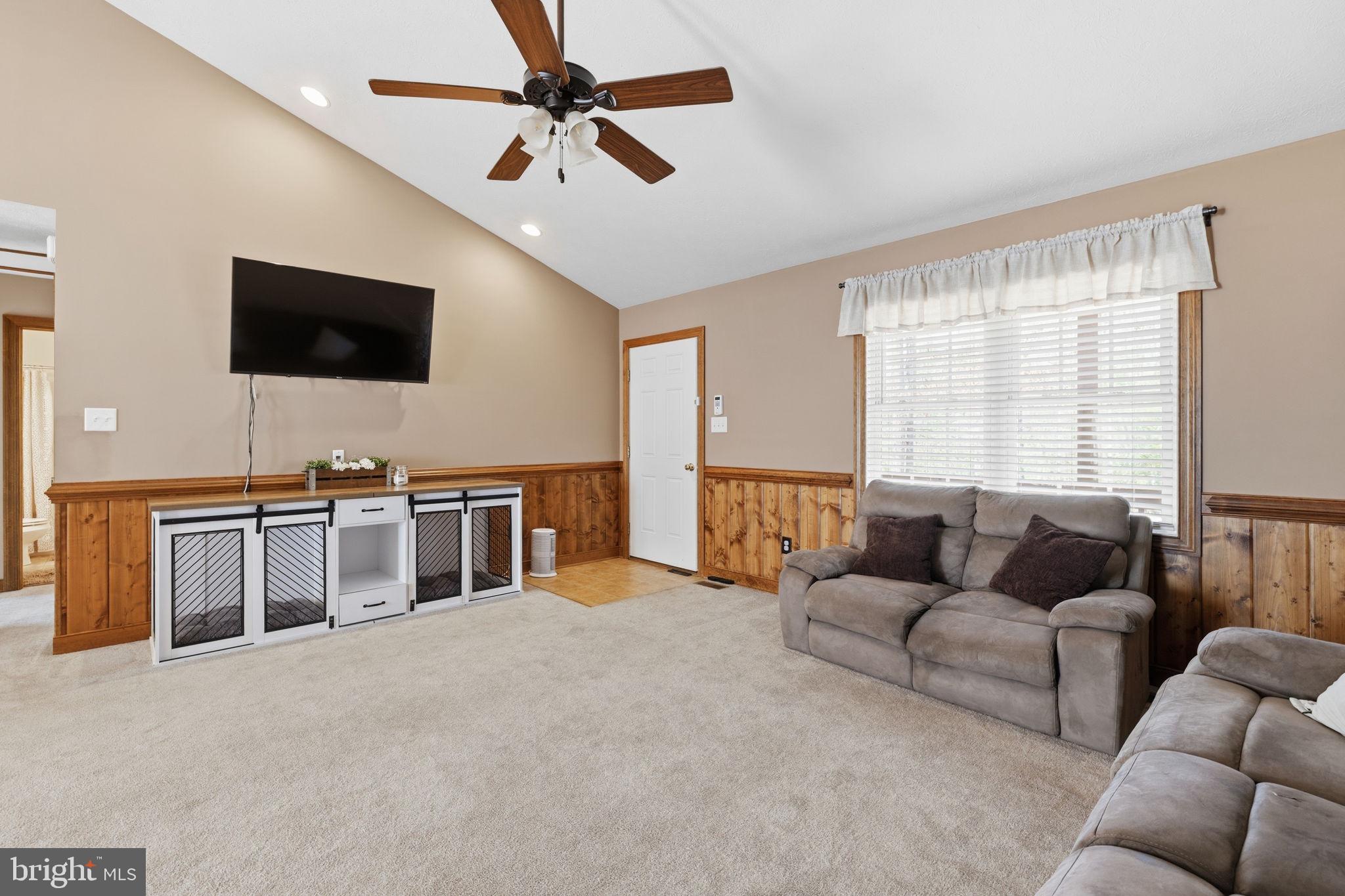 WINDING RIDGE - Residential