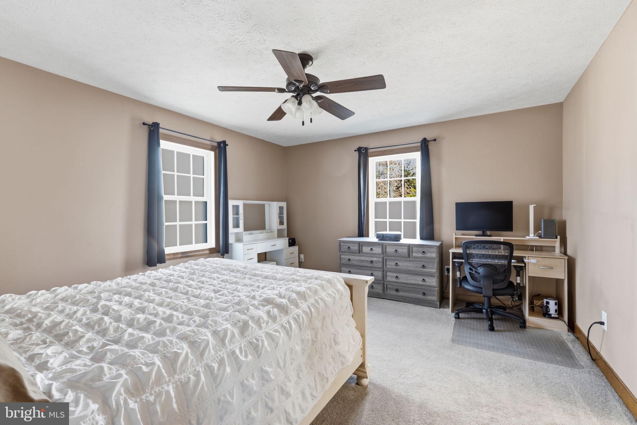 WINDING RIDGE - Residential