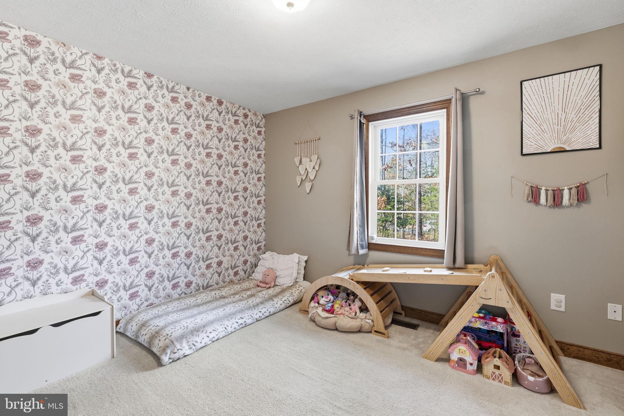 WINDING RIDGE - Residential