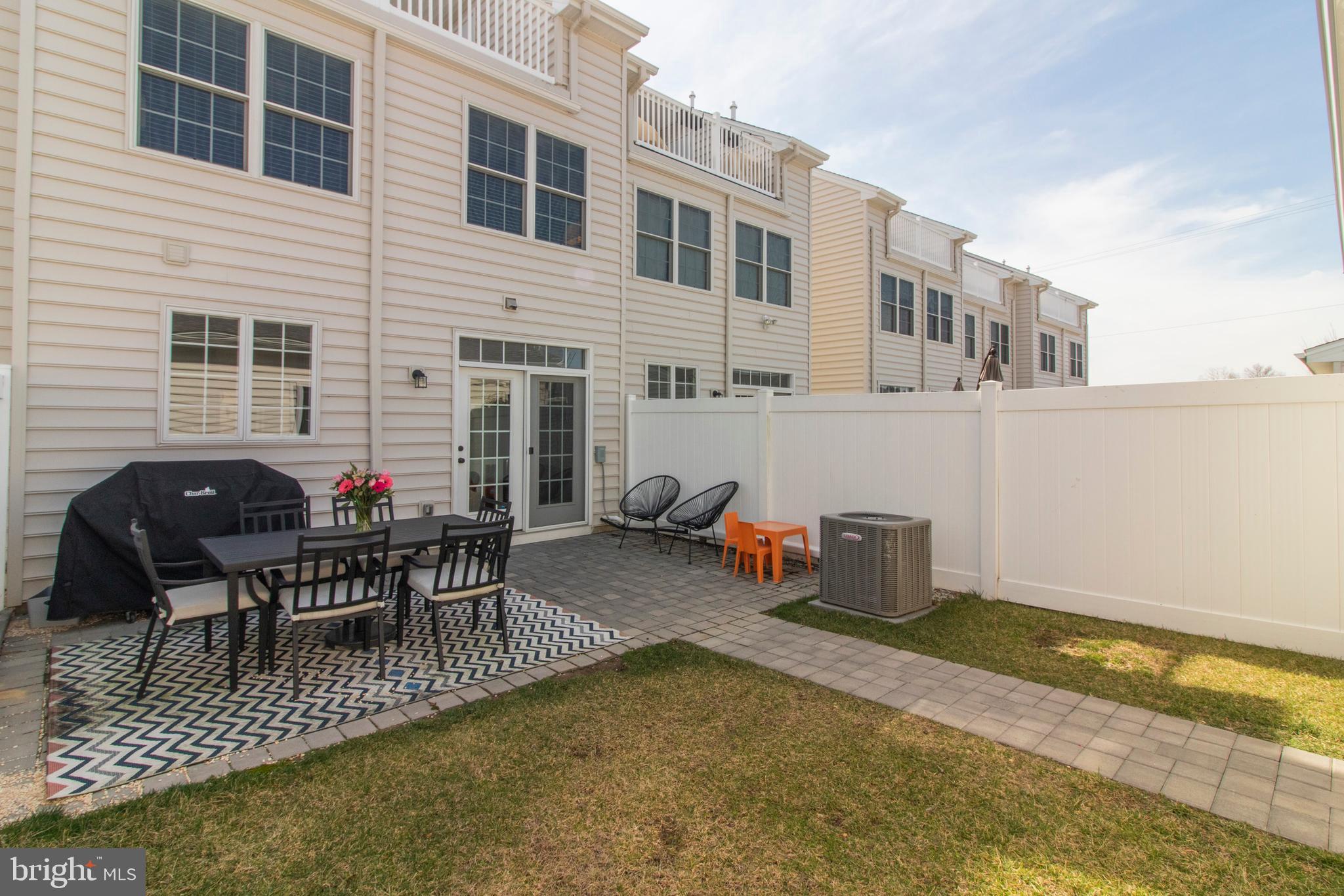 MAGNOLIA PLACE - Residential